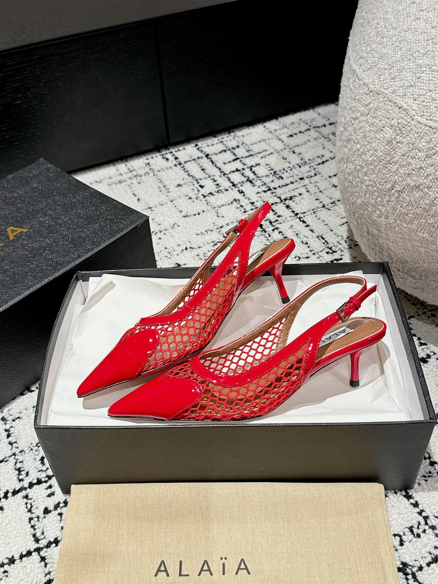 Босоножки Женские Alaia 9469