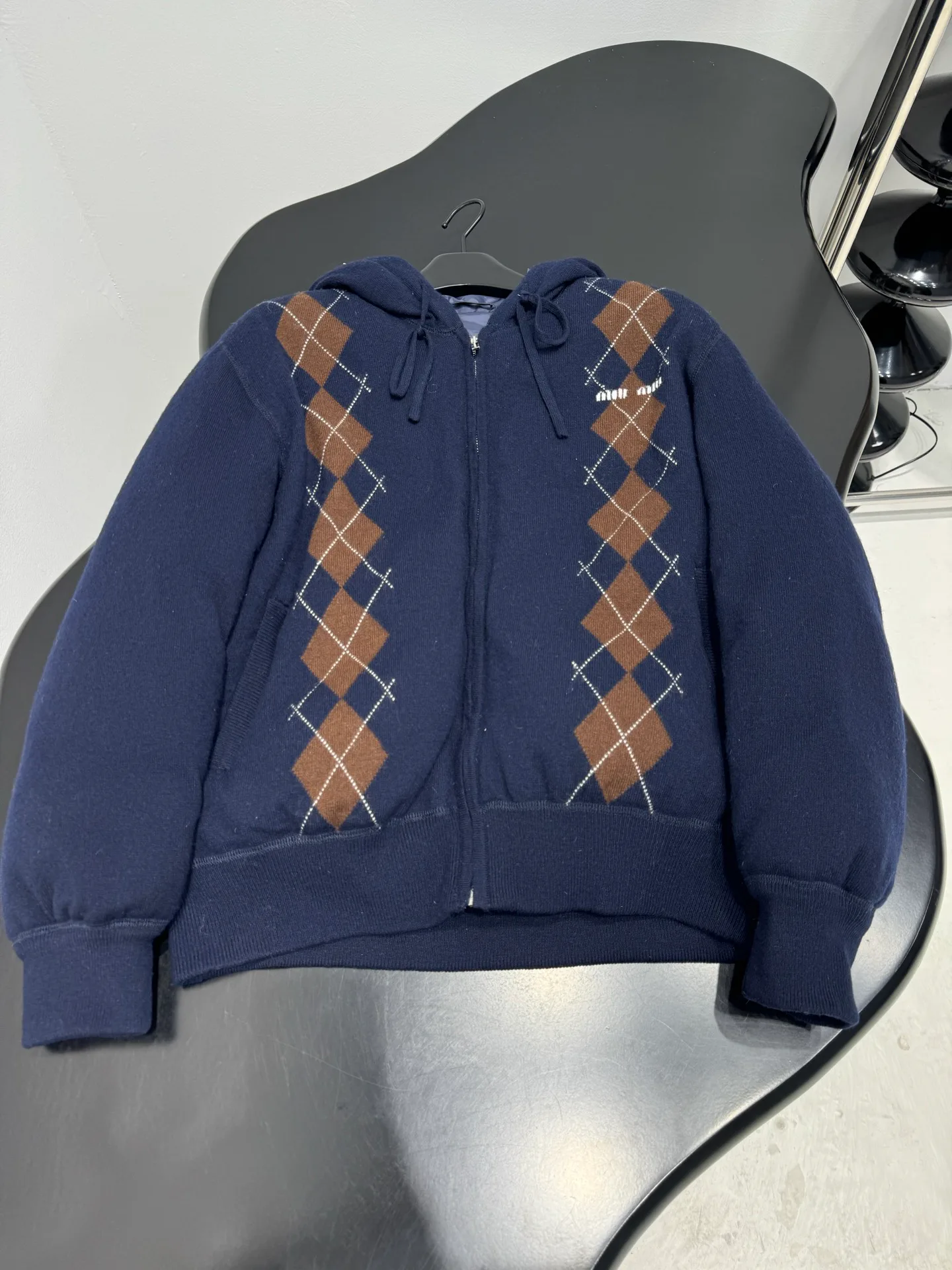 Куртки И Пуховики Женские Miu Miu 18769606
