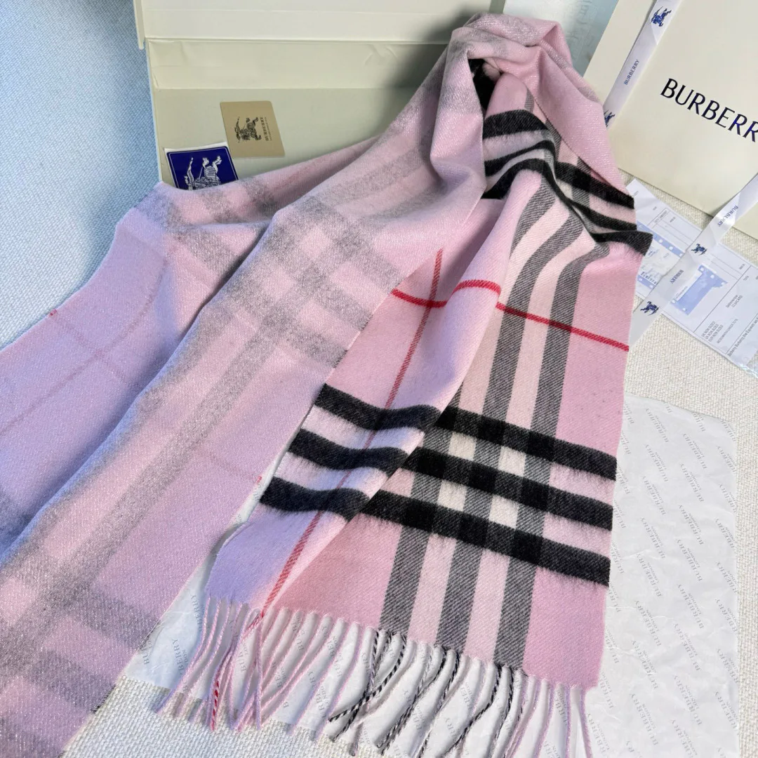 Шарфы Burberry 1116089
