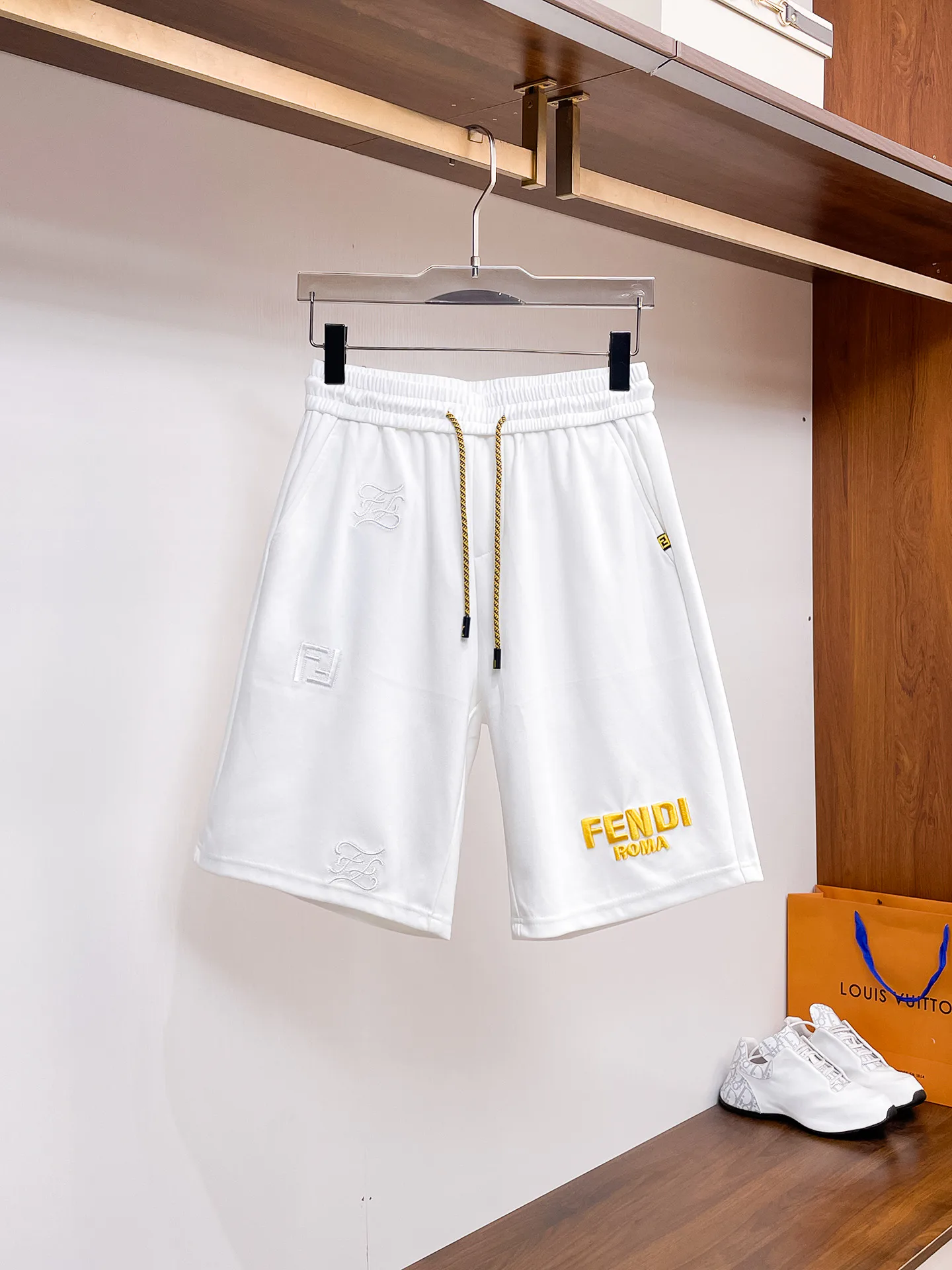 Шорты Мужские Fendi 13417639