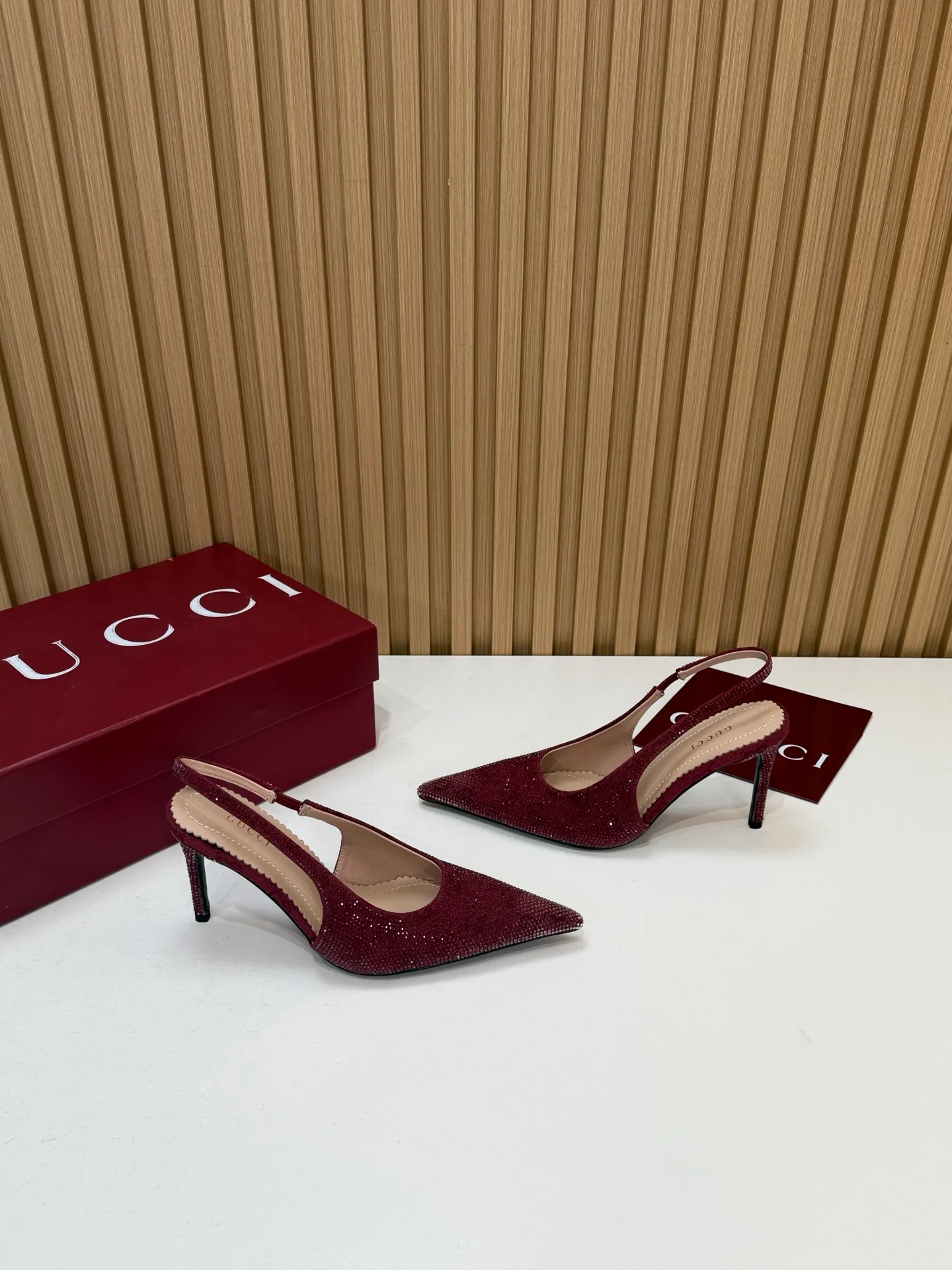 Туфли Женские Gucci 18676785