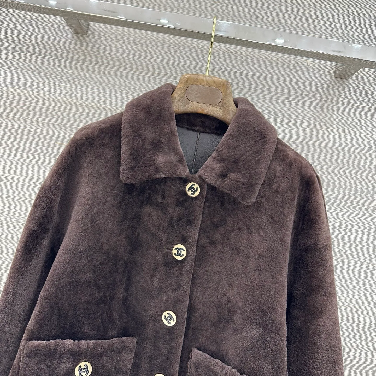 Кожаные Куртки И Дублёнки Женские Chanel 18503459