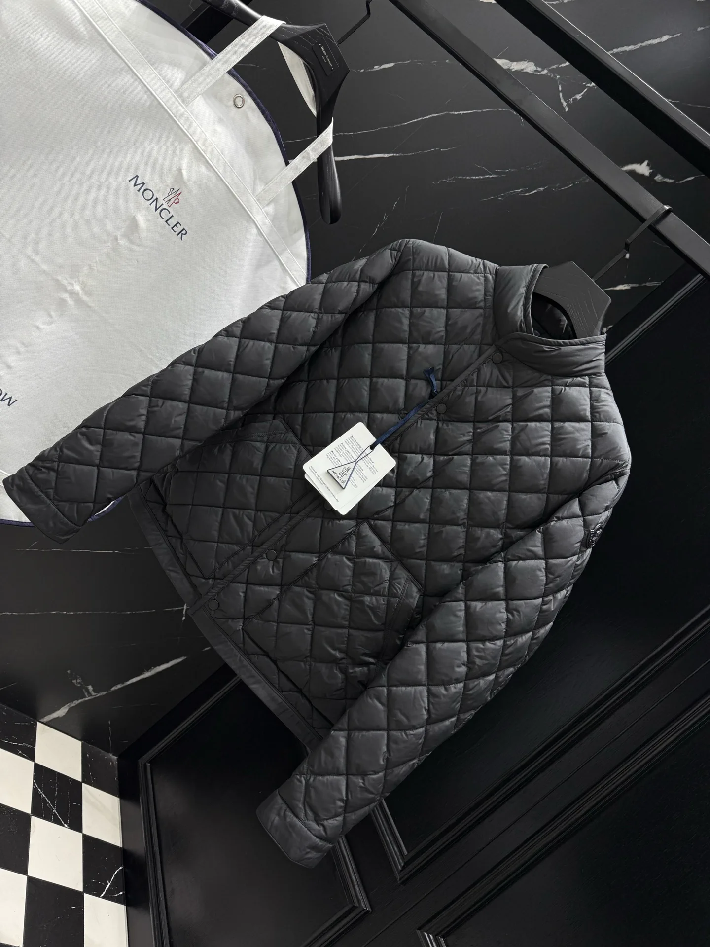 Куртки И Пуховики Мужские Moncler 1143340