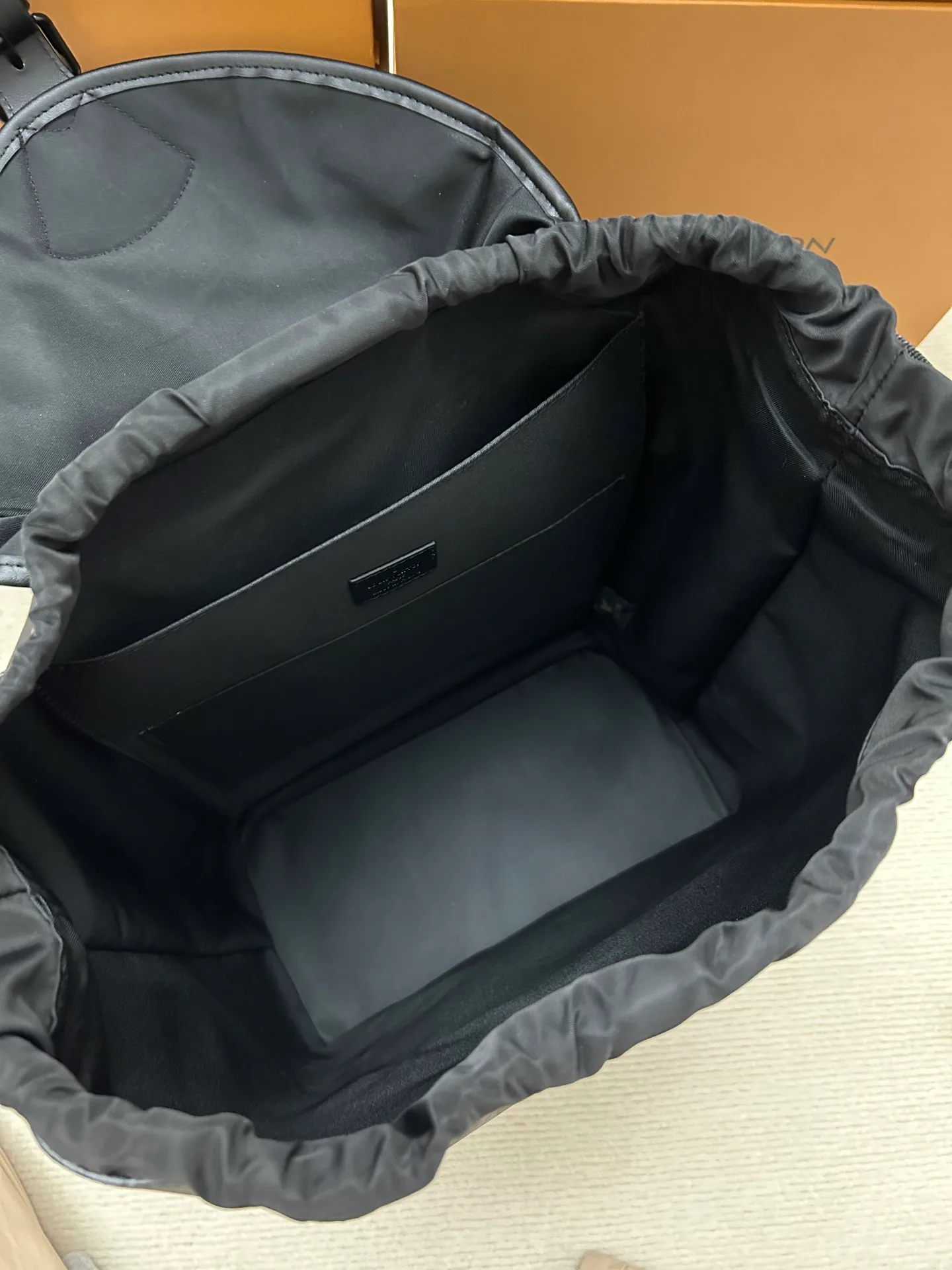 Рюкзаки Мужские Louis Vuitton 1707895