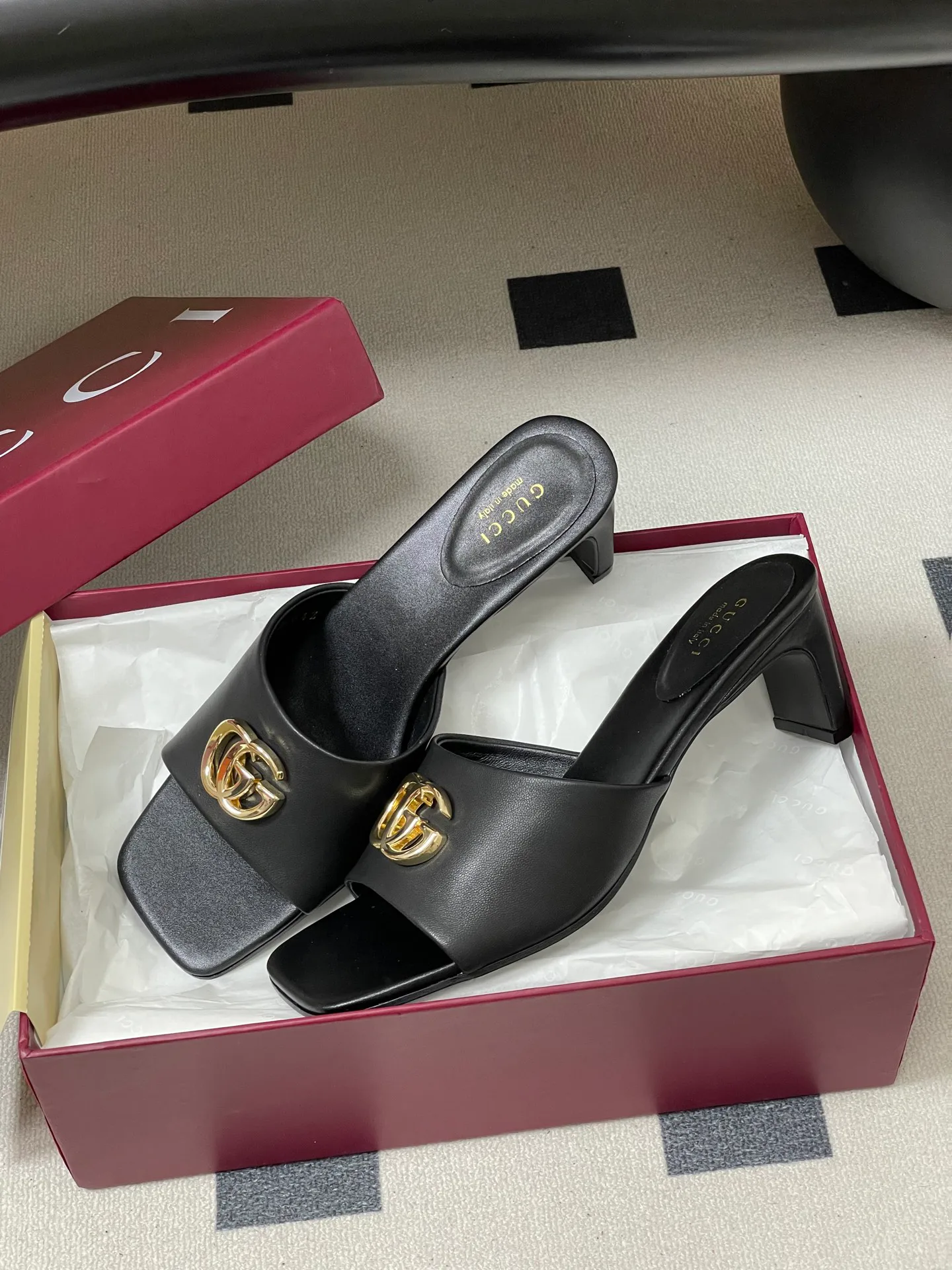 Сандалии Женские Gucci 10395321