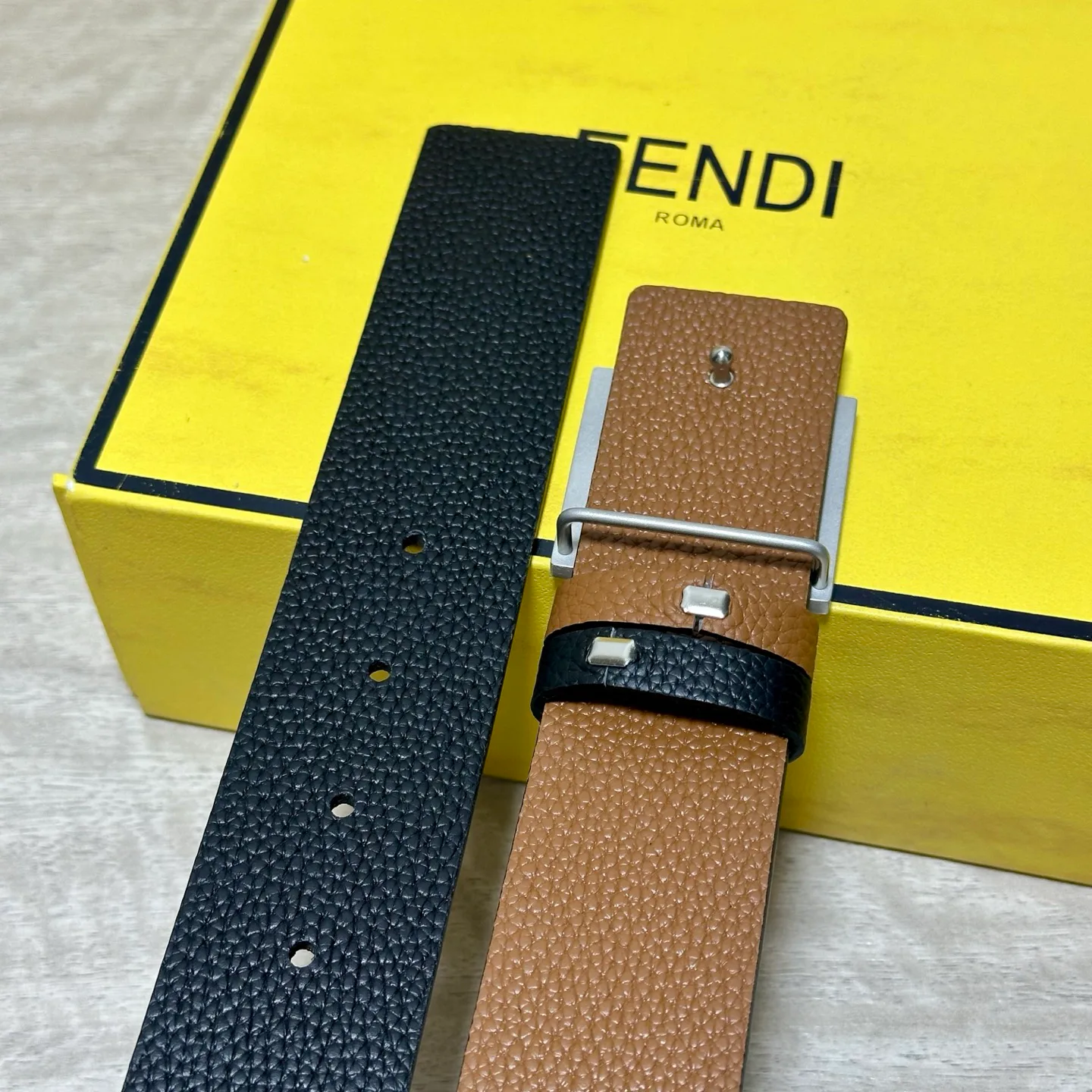 Ремни Fendi 17926196