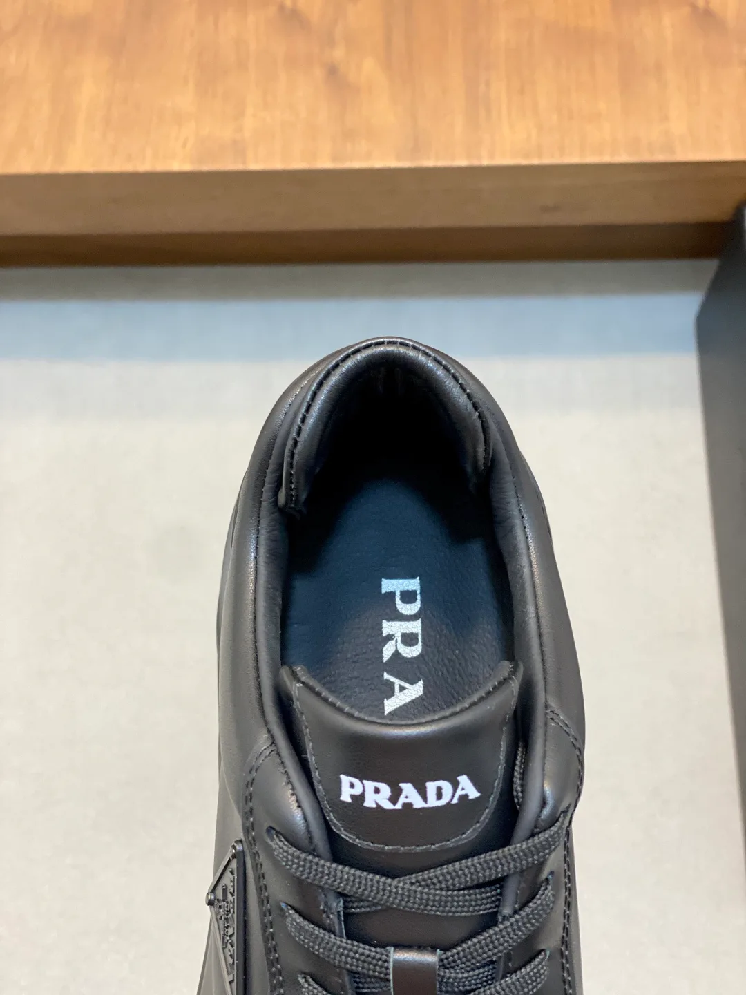 Кроссовки Мужские Prada 19173572