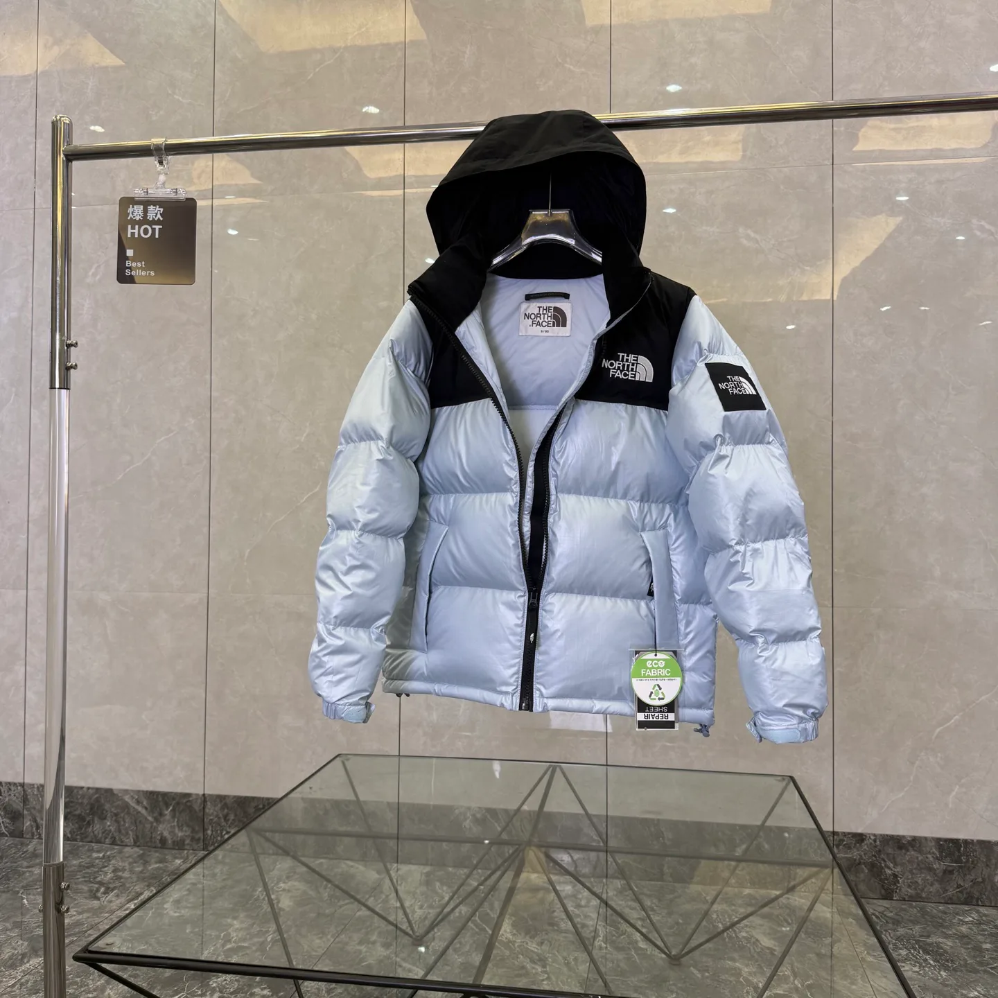 Куртки И Пуховики Женские The North Face 18615379