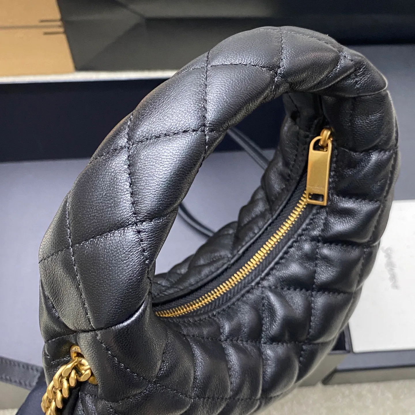 Классические Сумки Женские Saint Laurent 4401995