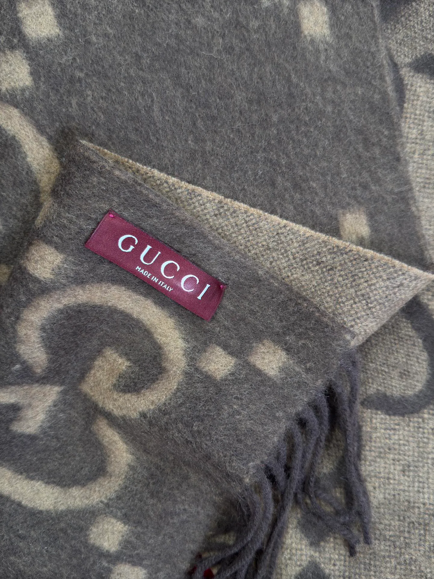 Шарфы Gucci 17935946