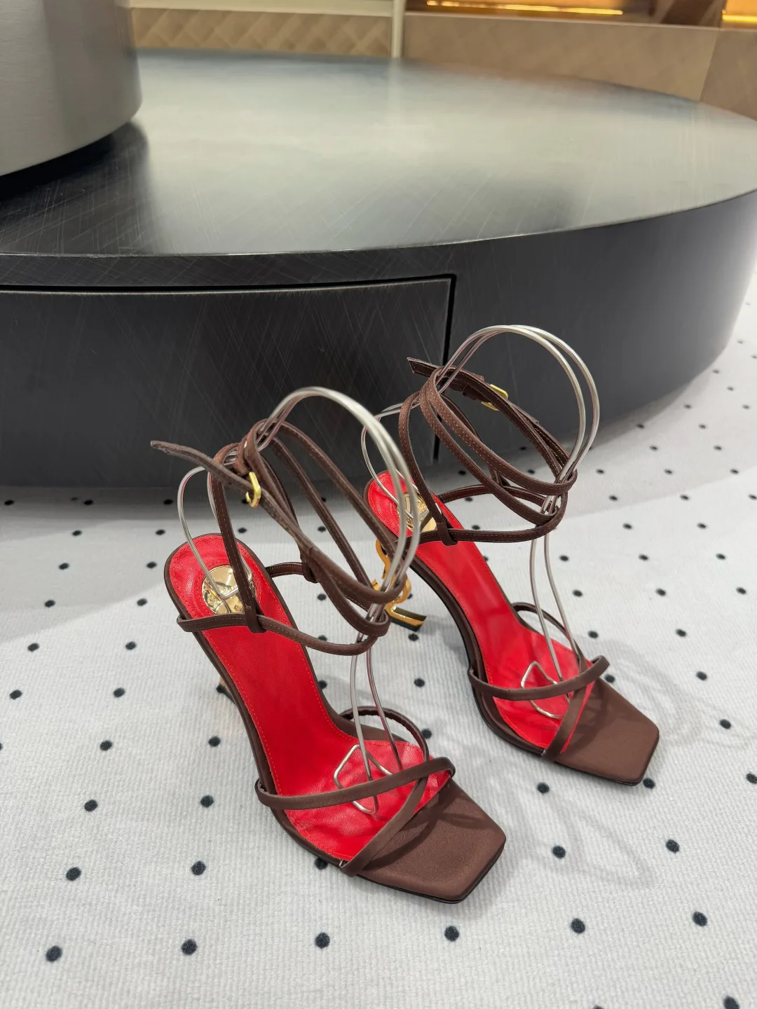 Босоножки Женские Saint Laurent 21111