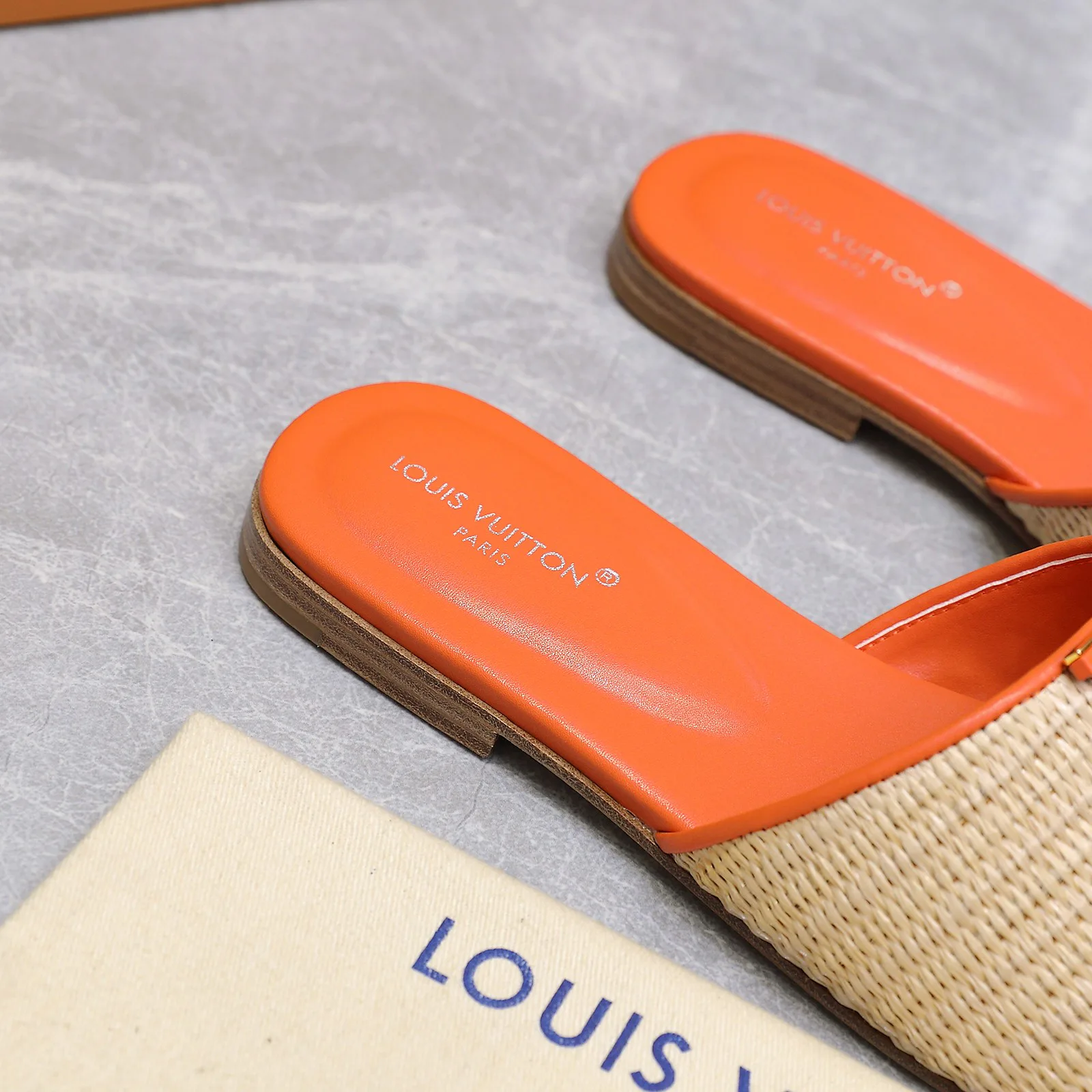 Шлепанцы Женские Louis Vuitton 491977