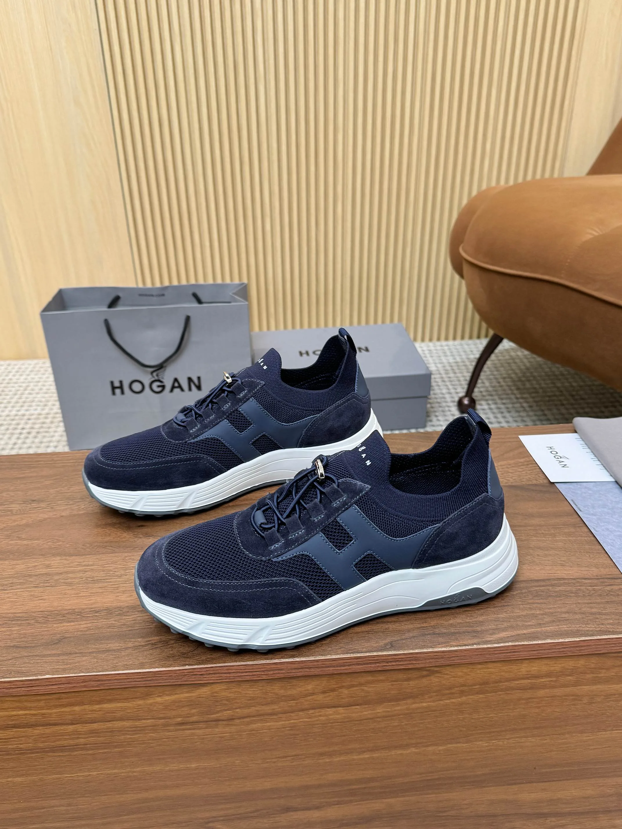 Кроссовки Женские Hogan 18877090