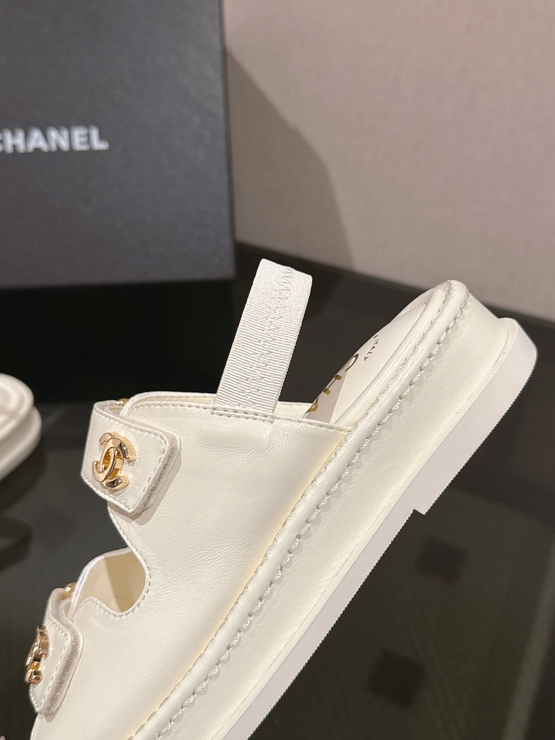 Сандалии Женские Chanel 13571420