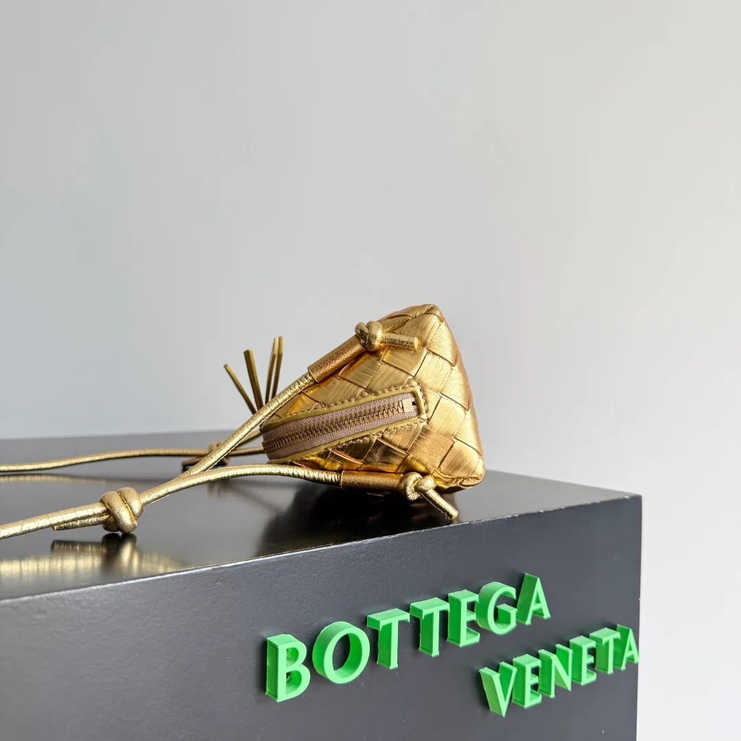 Сумки На Ремне Женские Bottega Veneta 11386899
