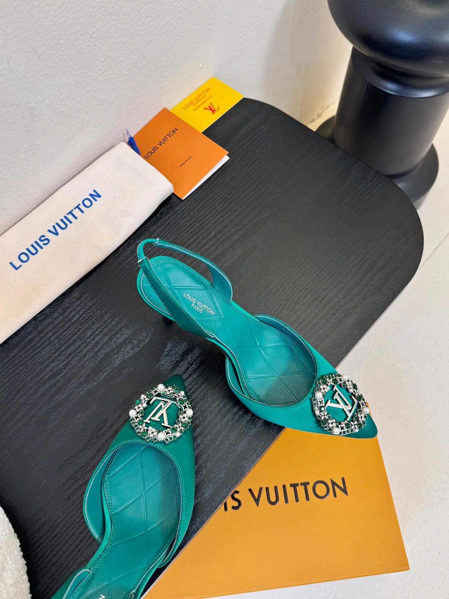 Босоножки Женские Louis Vuitton 2169010