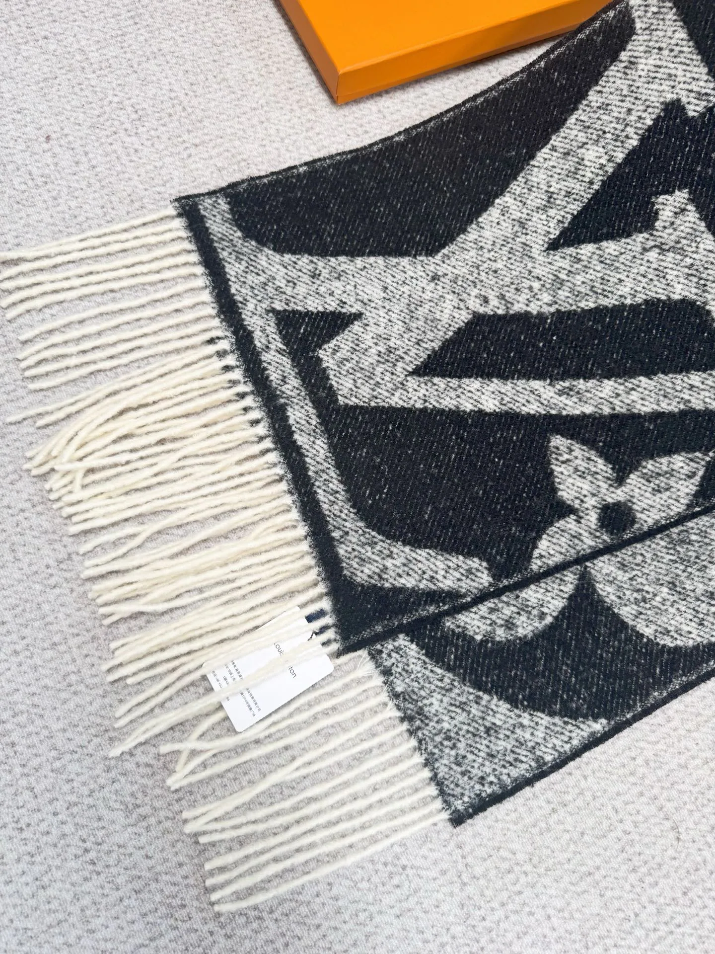 Шарфы Louis Vuitton 11247775