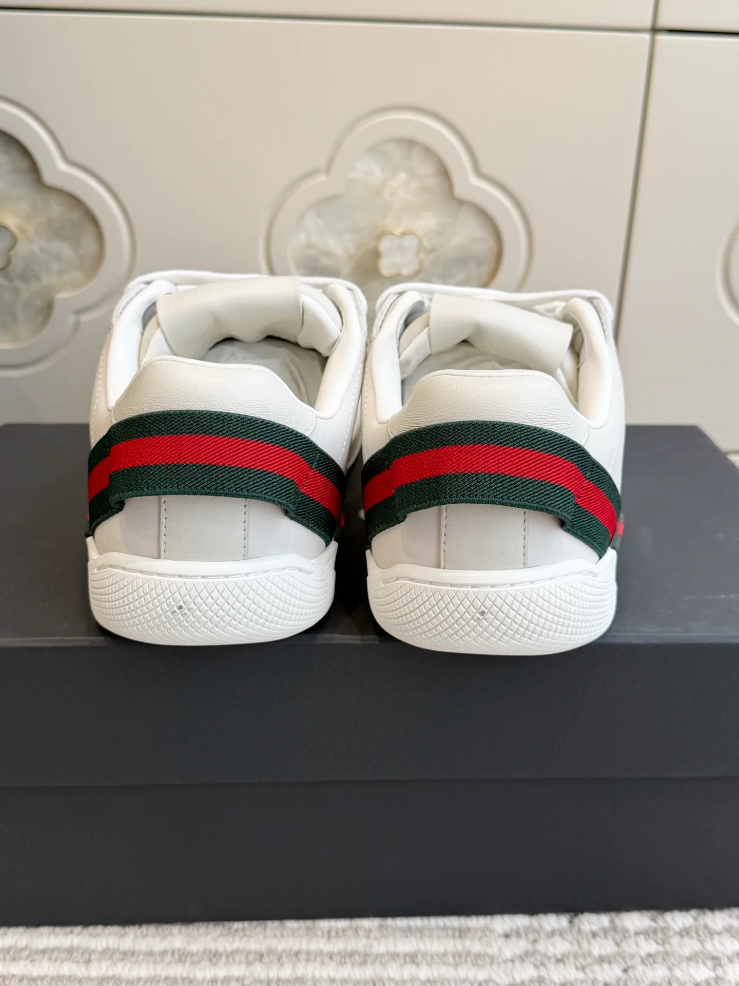 Кроссовки Женские Gucci 18738049