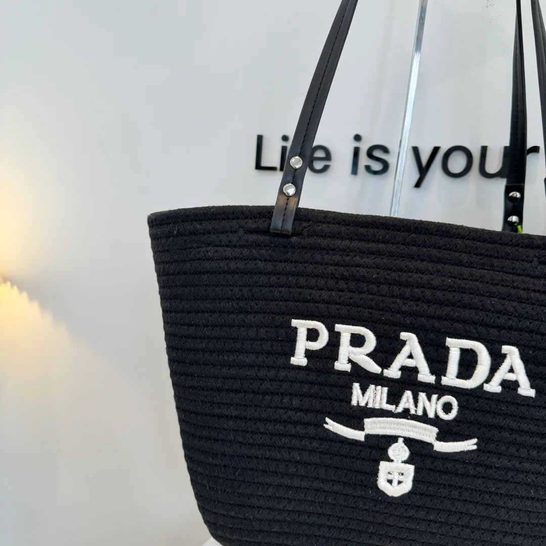 Классические Сумки Женские Prada 12765023