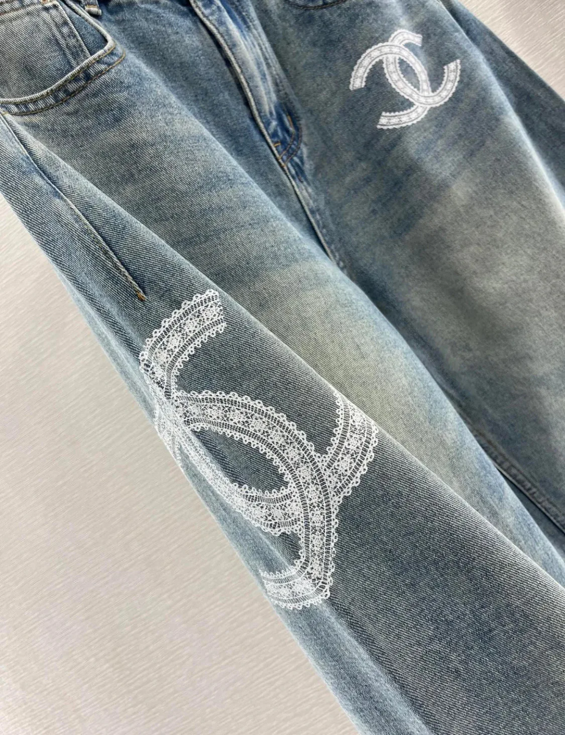 Джинсы Женские Chanel 10628771