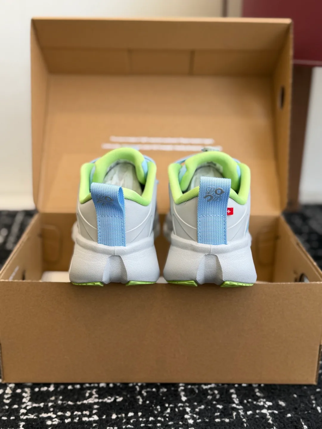 Кроссовки Женские Loewe 735442