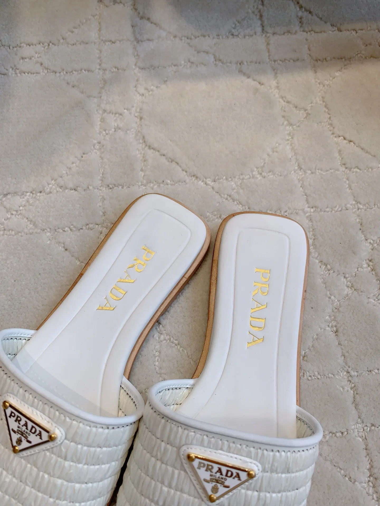 Шлепанцы Женские Prada 32441