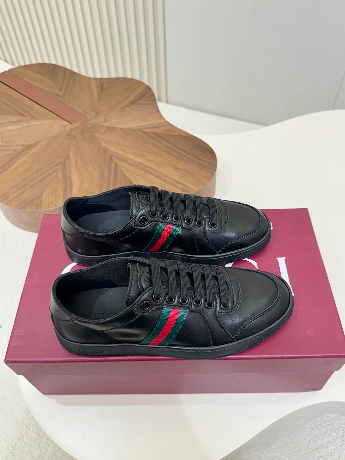 Кроссовки Женские Gucci 17571666