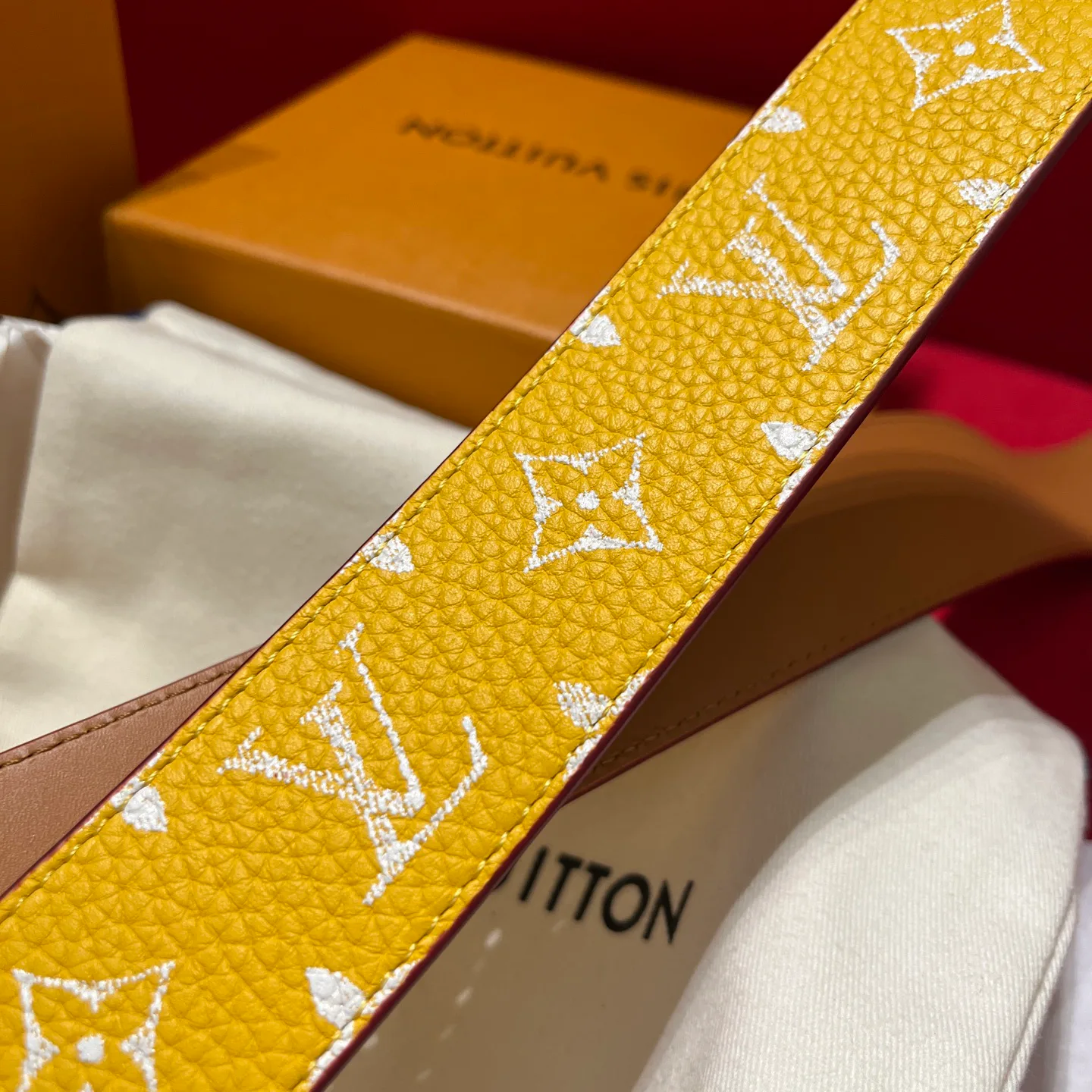 Ремни Louis Vuitton 17645328