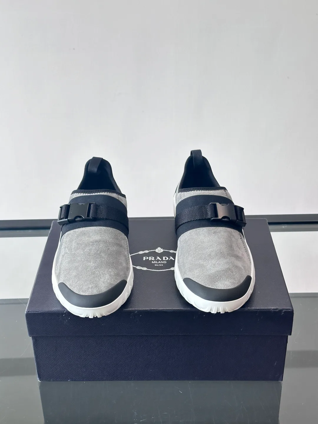 Кроссовки Мужские Prada 11489655