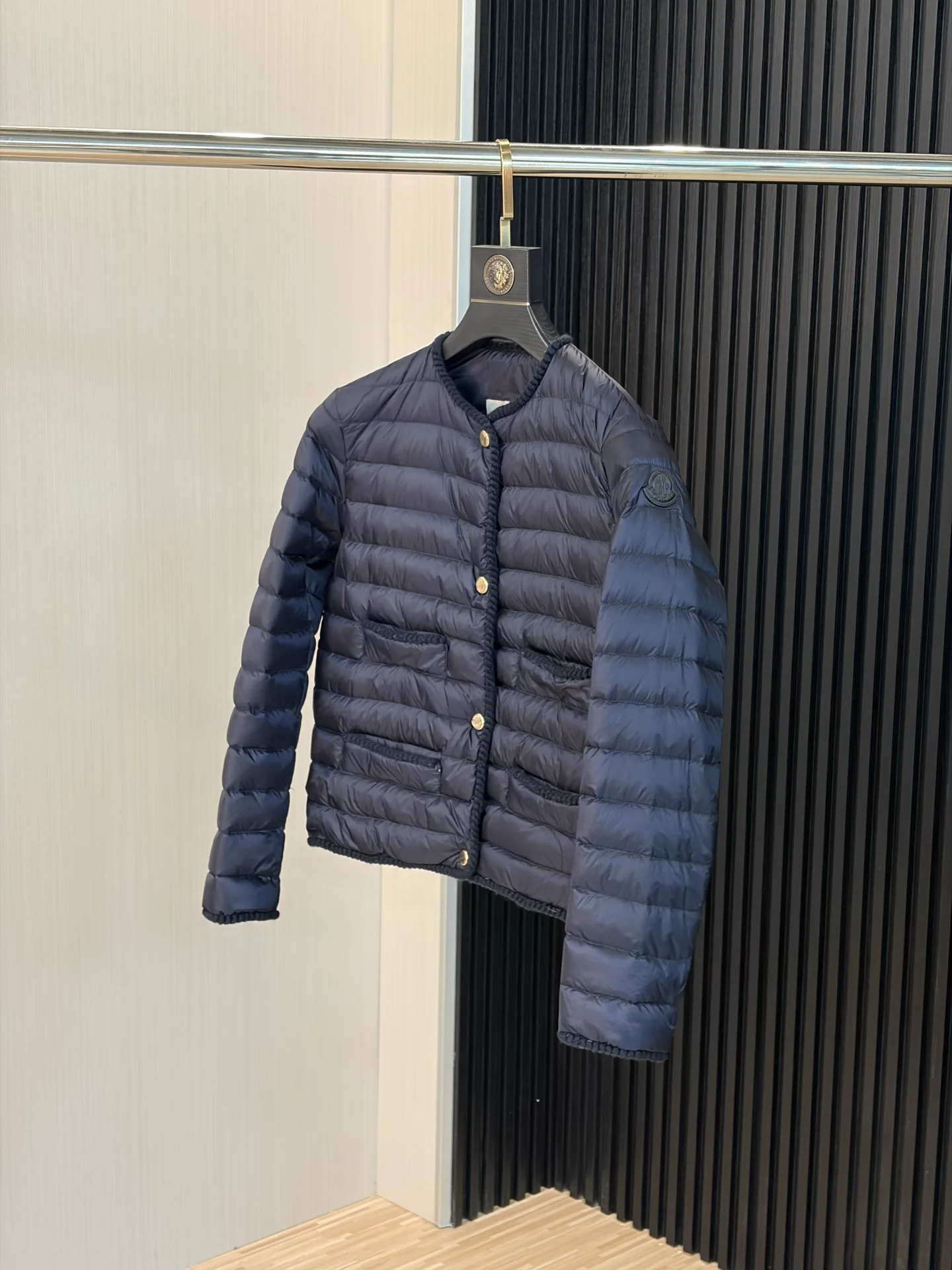 Куртки И Пуховики Женские Moncler 18673354