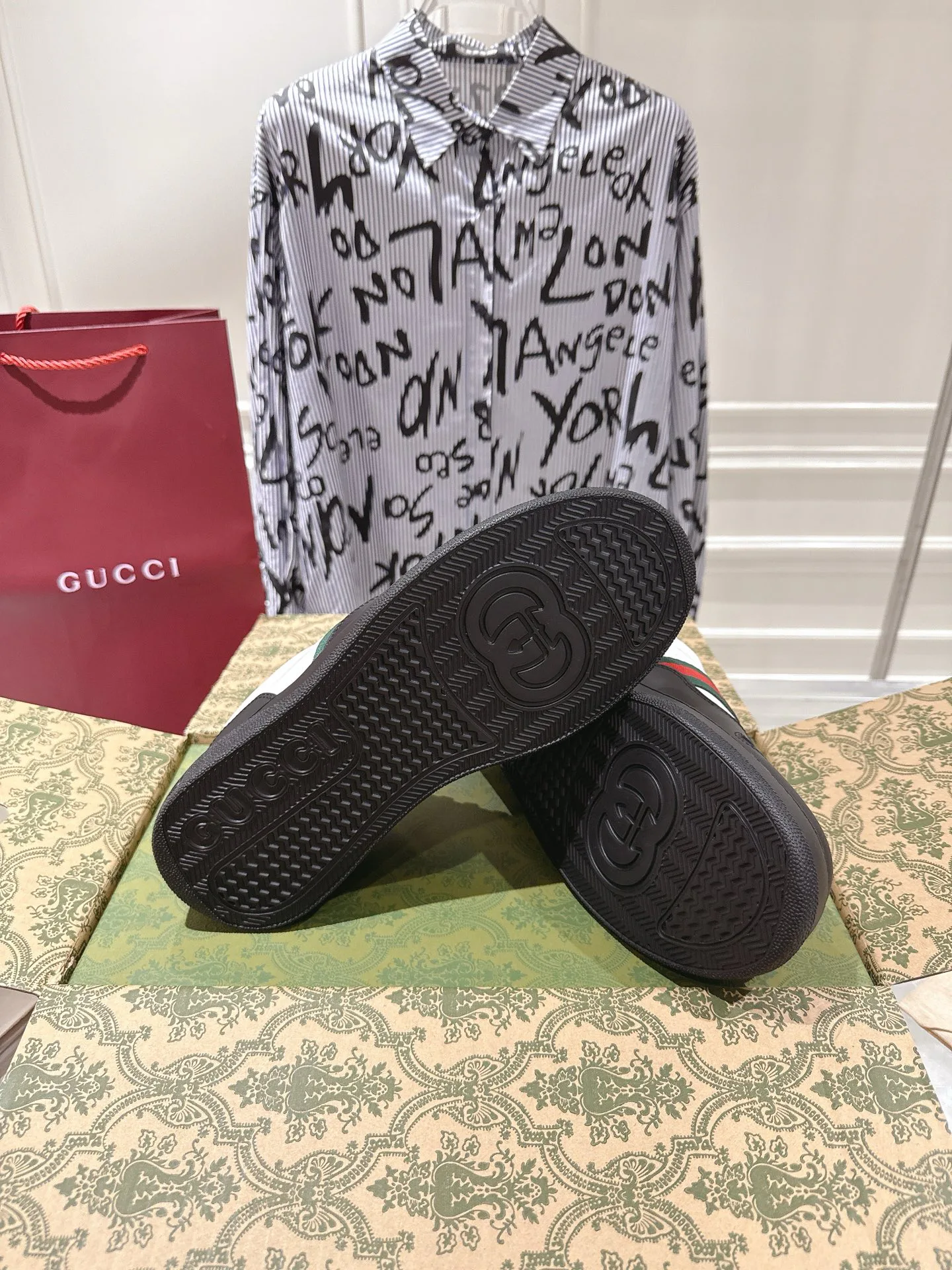 Кроссовки Мужские Gucci 354712