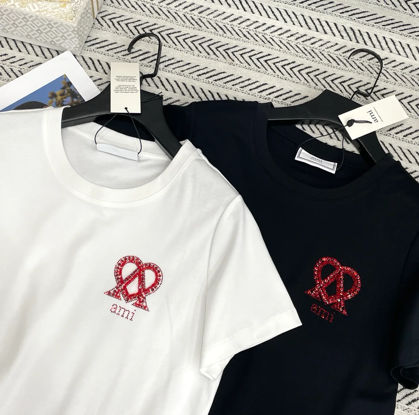 Футболки Женские Ami Paris 4689456