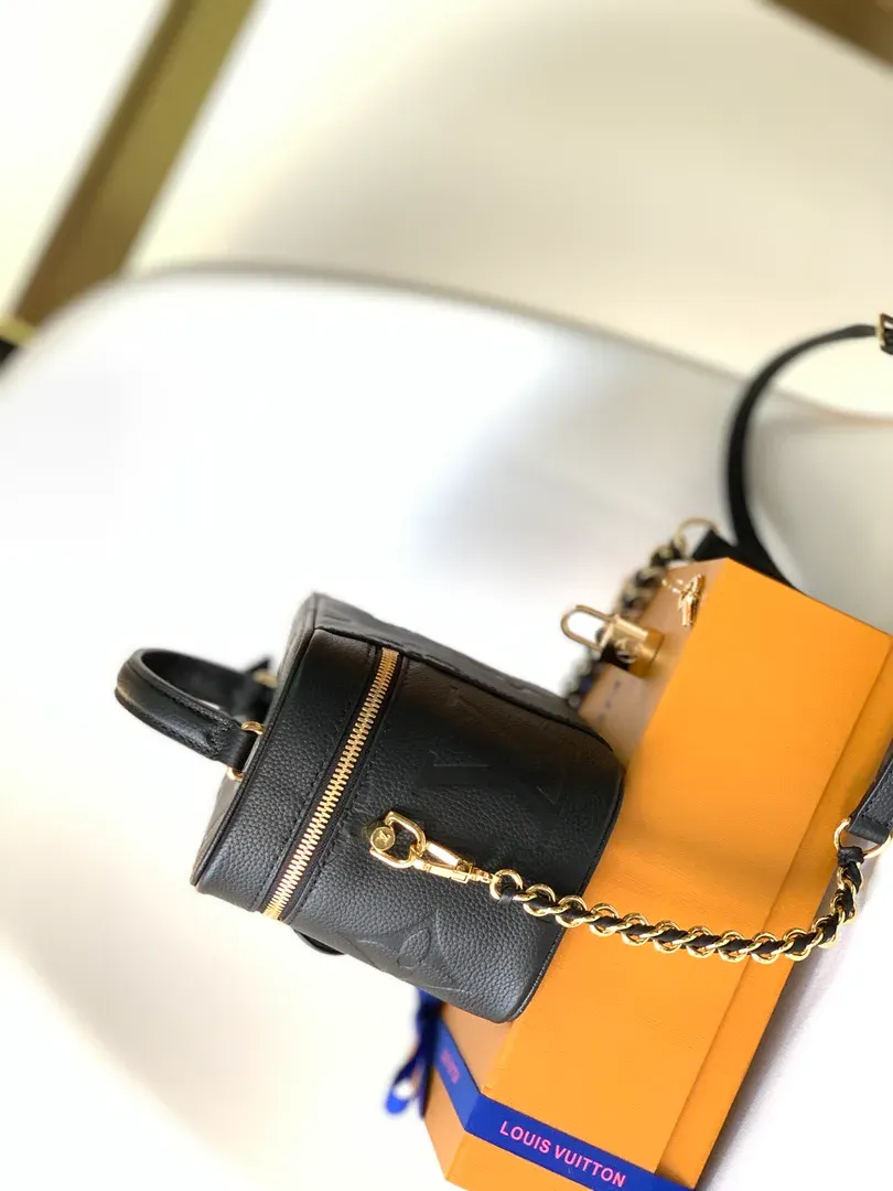 Сумки На Ремне Женские Louis Vuitton 1253948