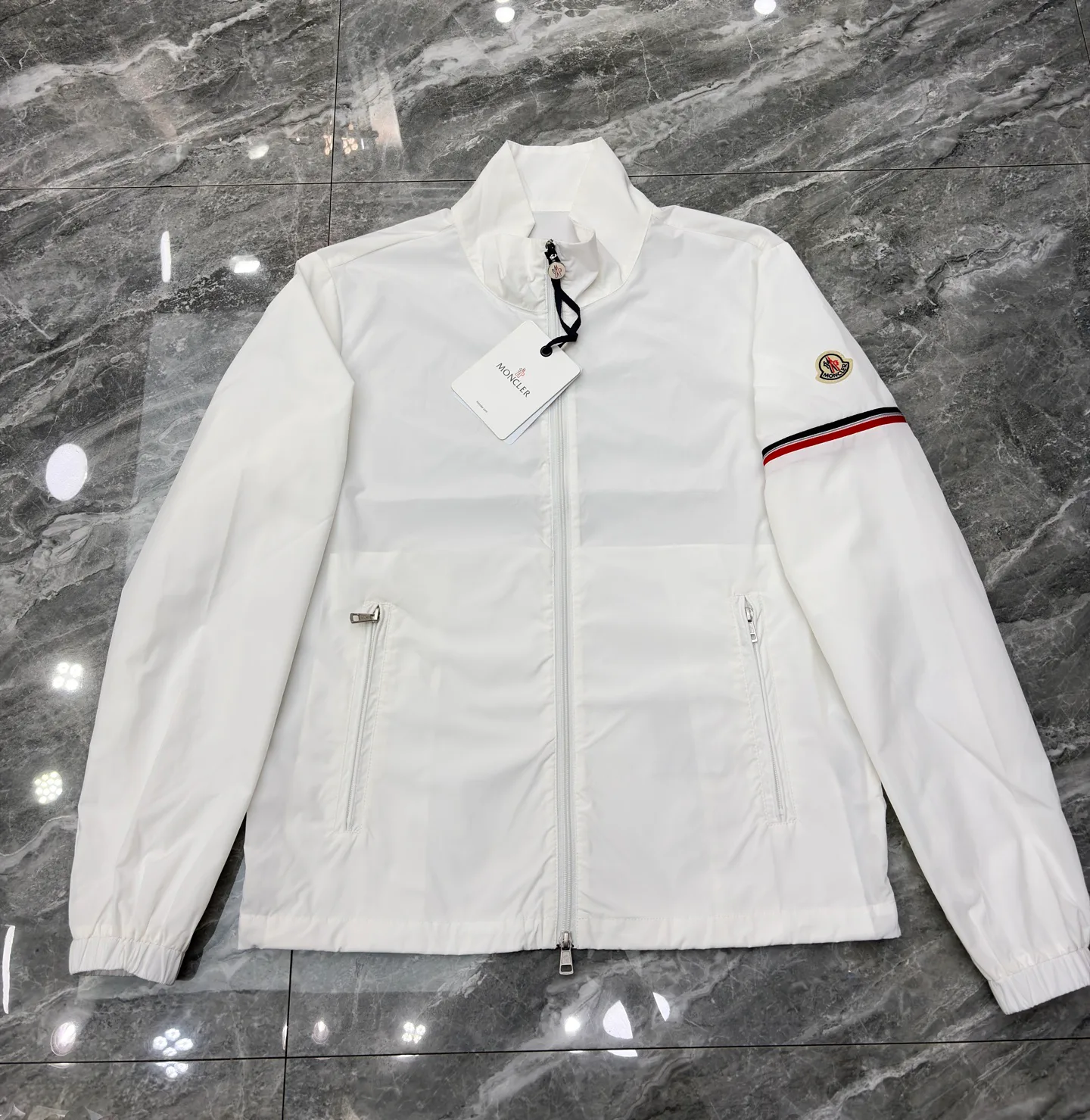 Куртки И Пуховики Женские Moncler 11690855