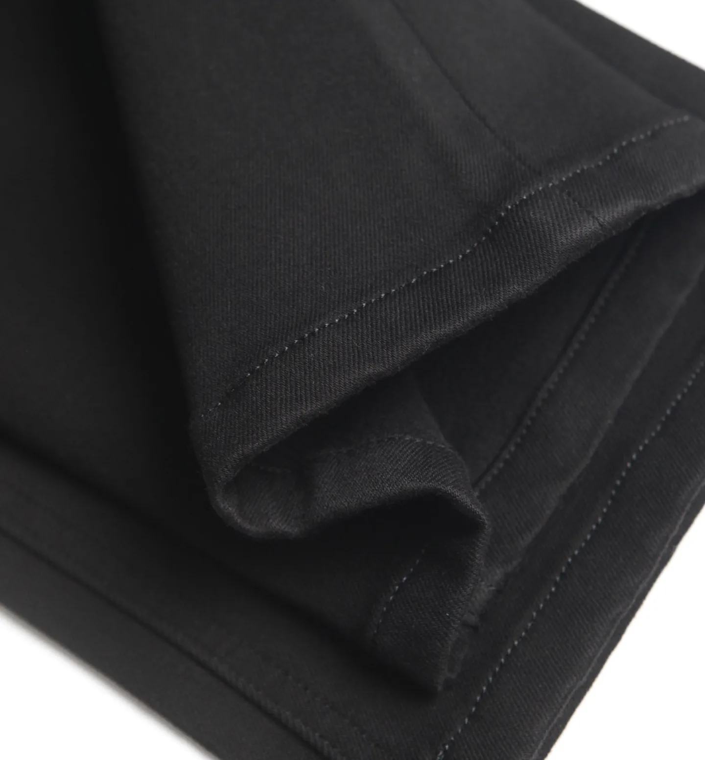 Джинсы Мужские Brioni 18368976
