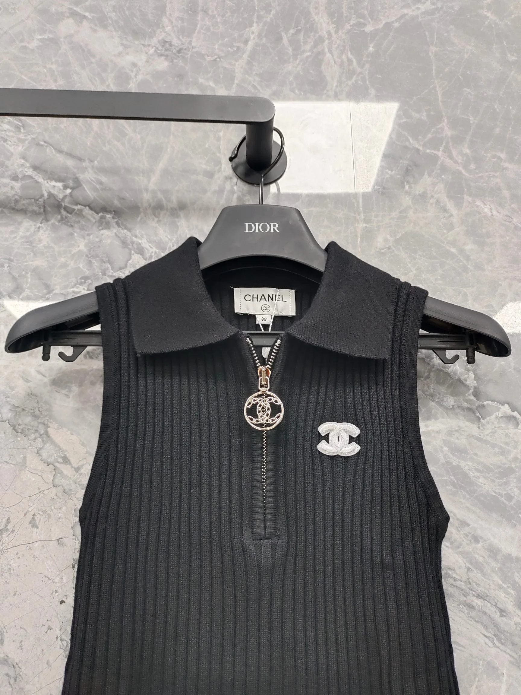 Жилеты Женские Chanel 13314354