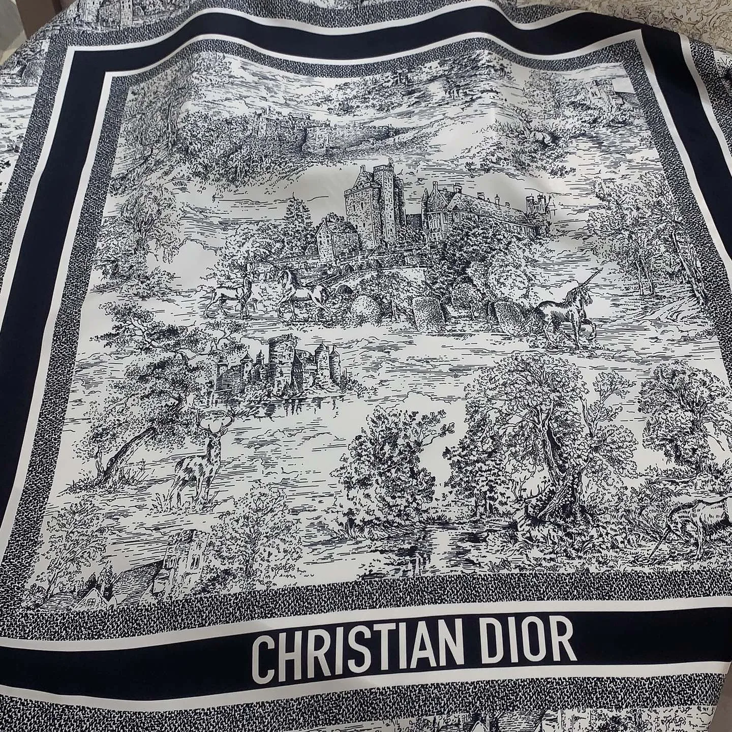 Платки Christian Dior 11262673
