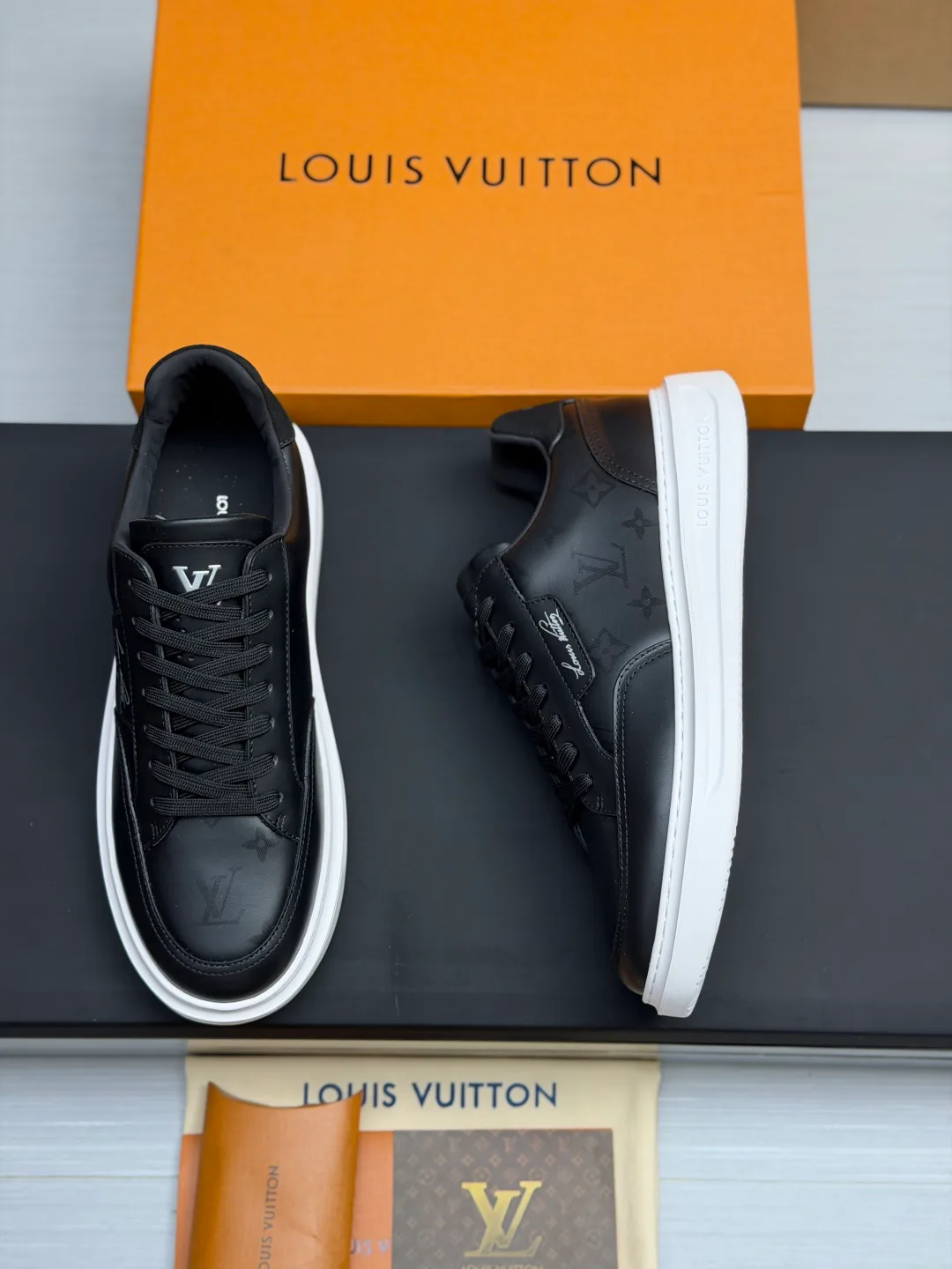 Кроссовки Мужские Louis Vuitton 20155513