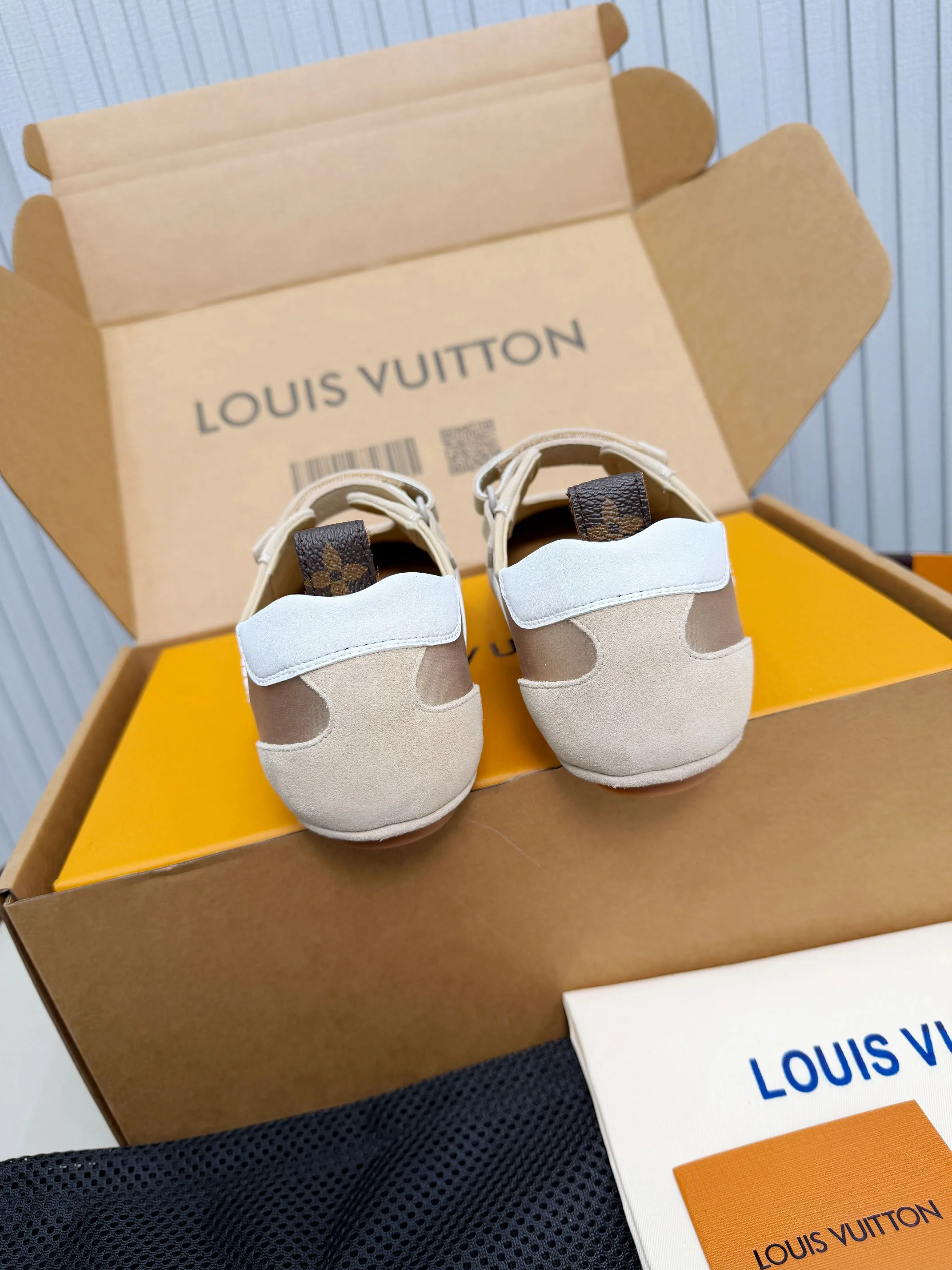 Туфли Женские Louis Vuitton 11250648