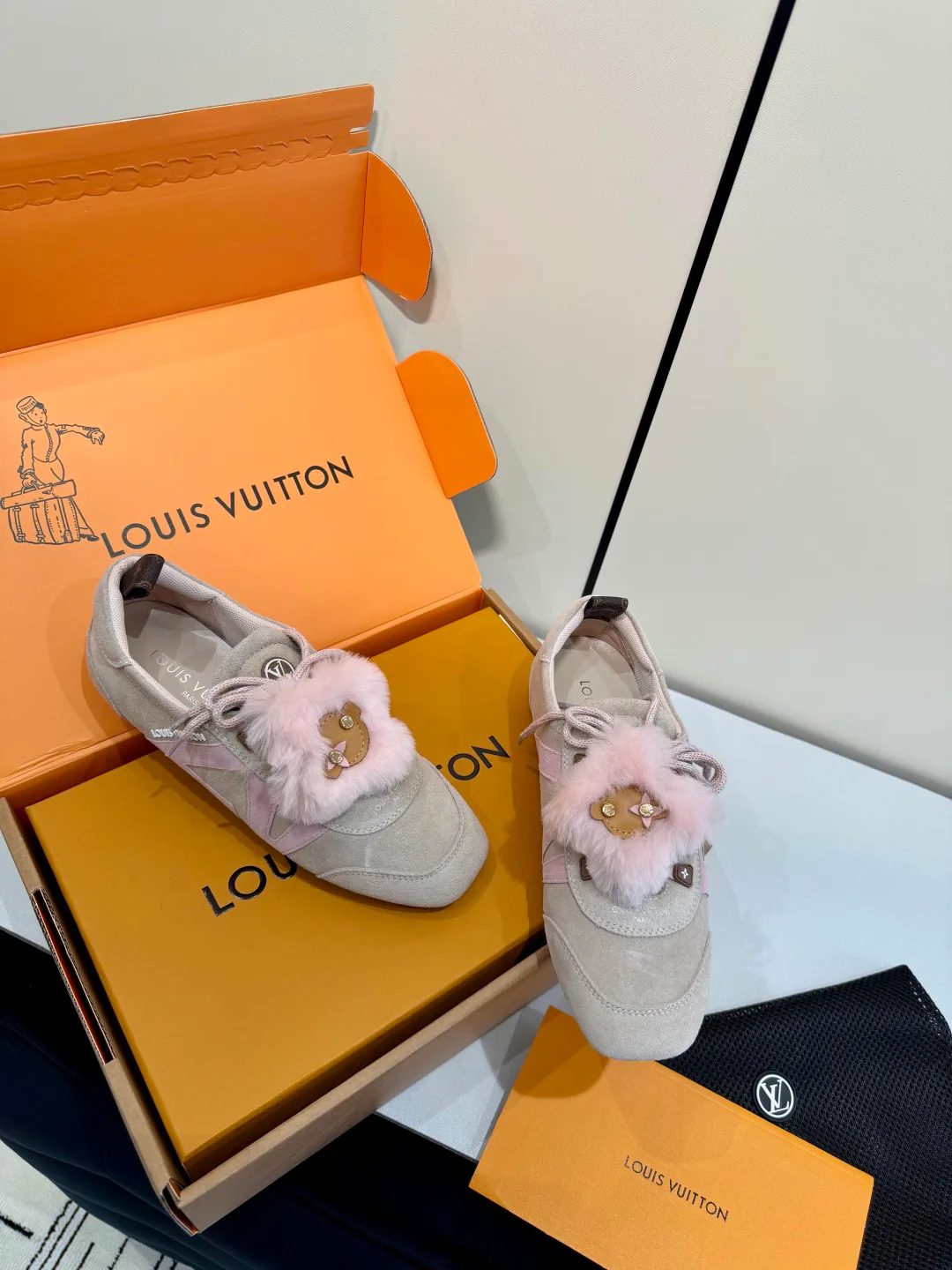 Кроссовки Женские Louis Vuitton 735154