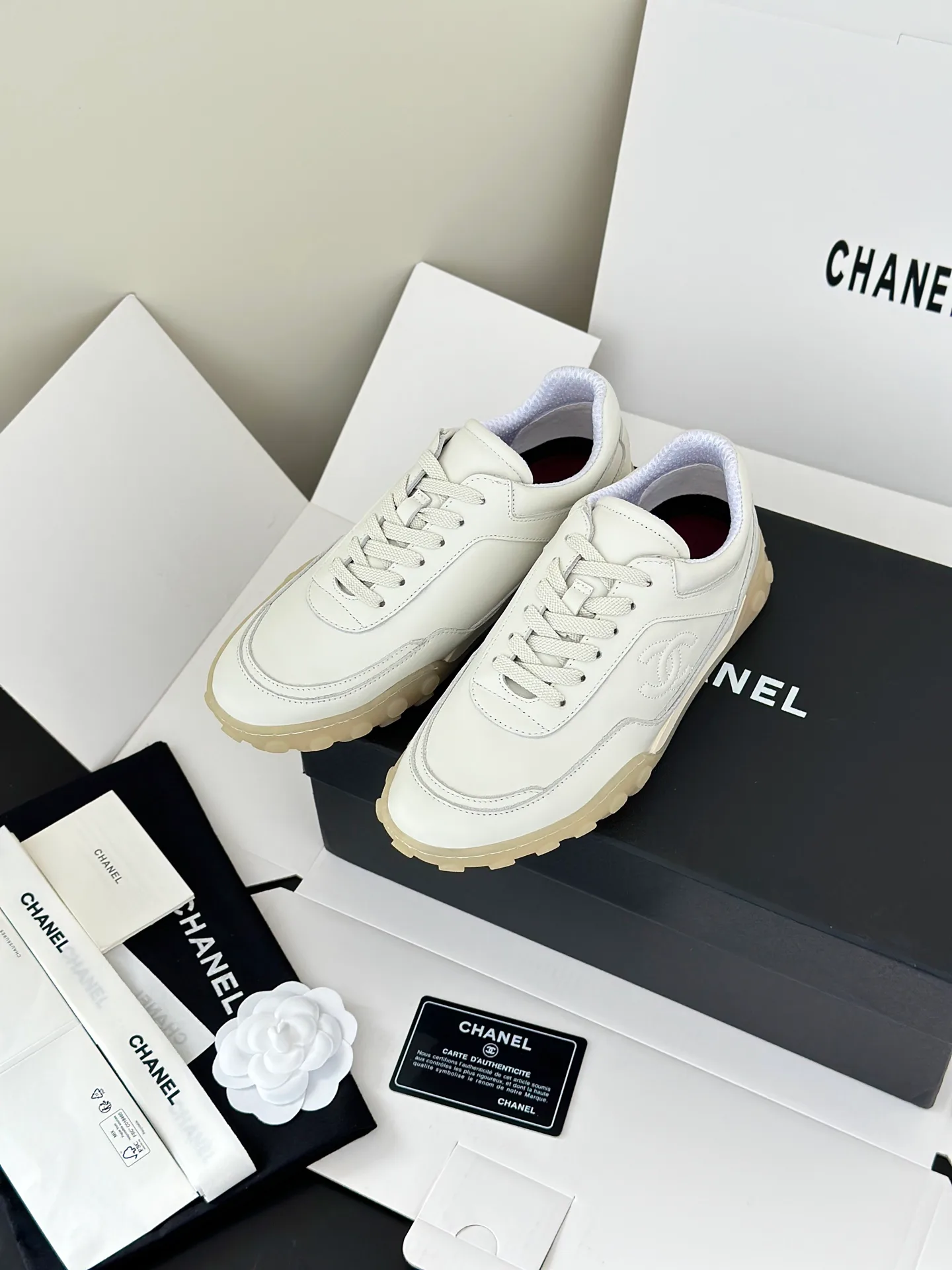 Кроссовки Женские Chanel 18764991