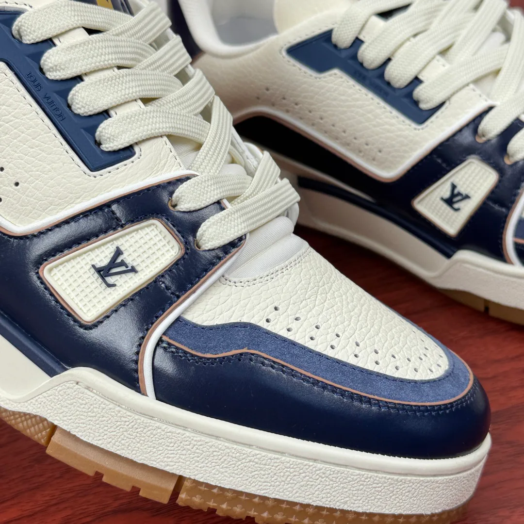 Кроссовки Мужские Louis Vuitton 11917362