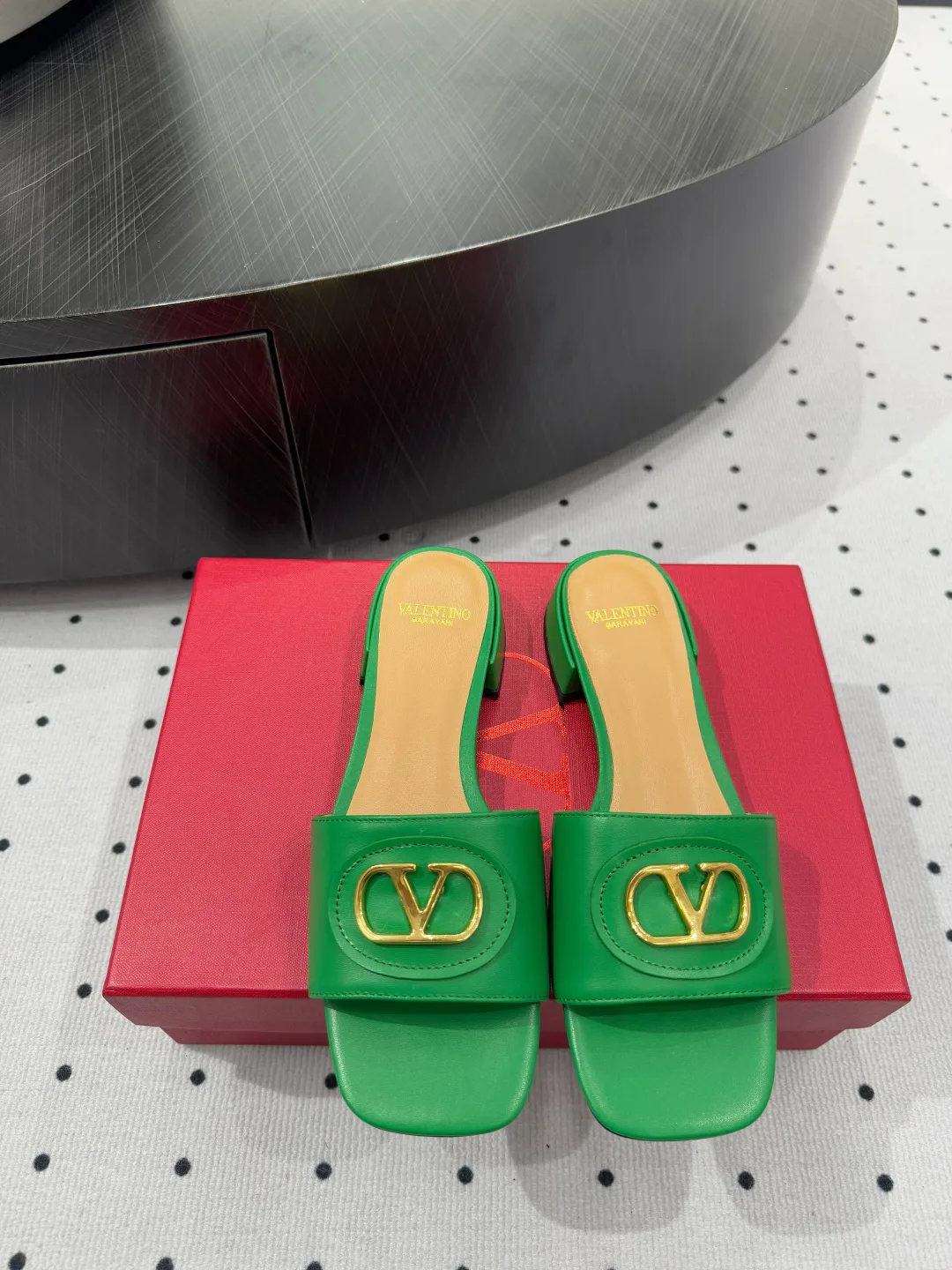 Шлепанцы Женские Valentino 32447