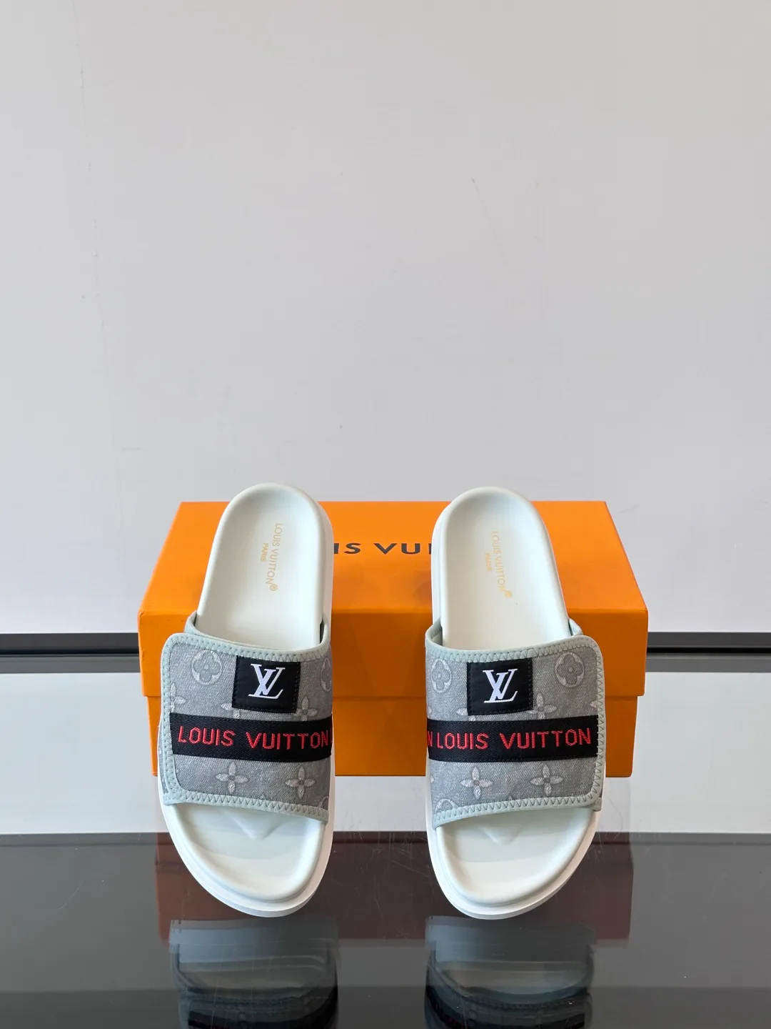 Шлепанцы Мужские Louis Vuitton 46078