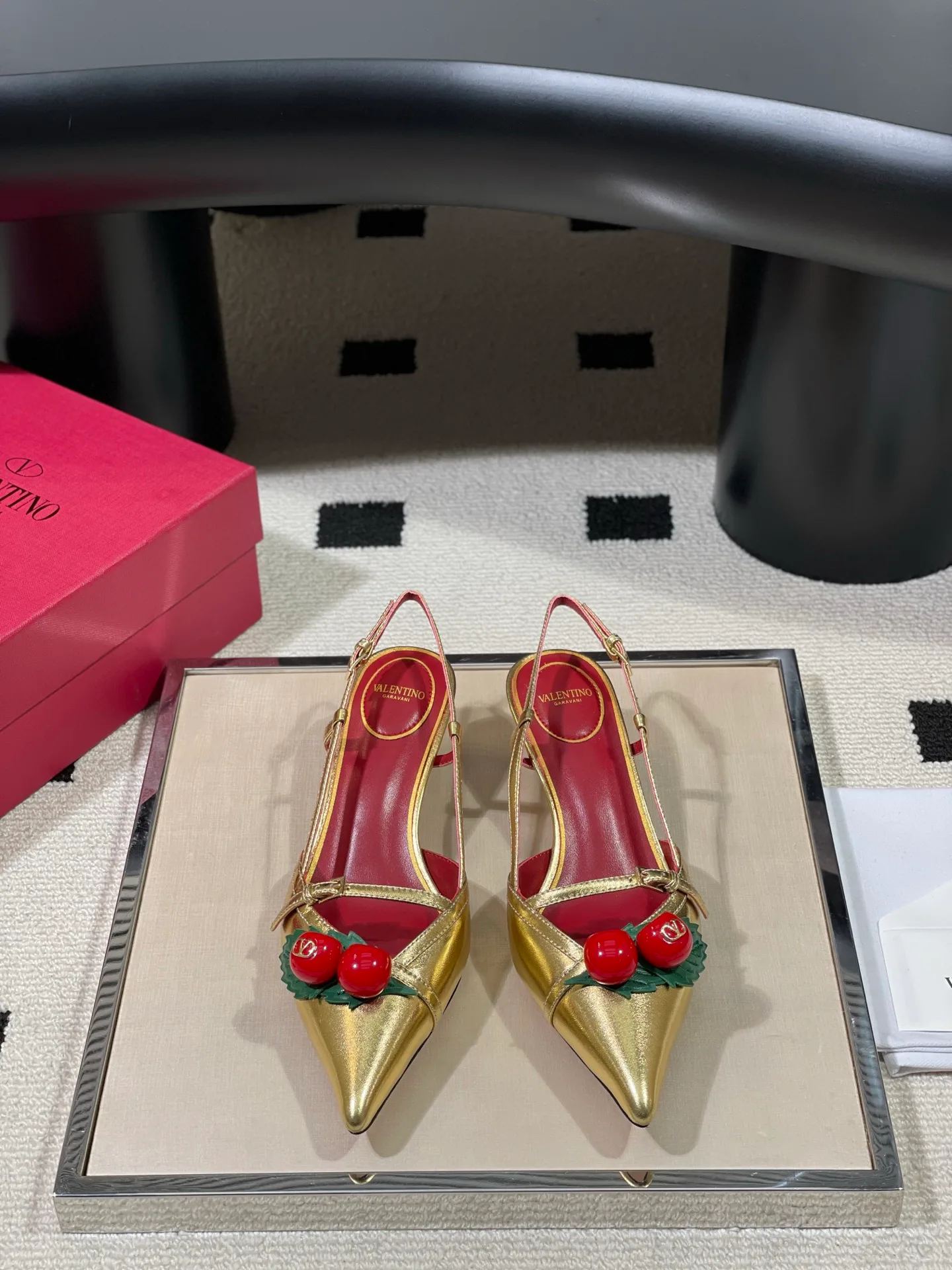 Босоножки Женские Valentino 13189659