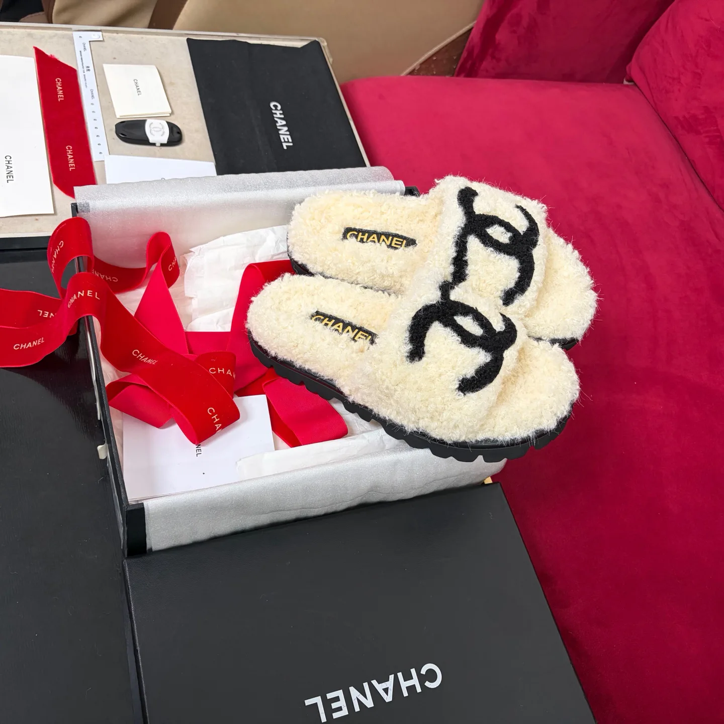 Тапочки Женские Chanel 18725787