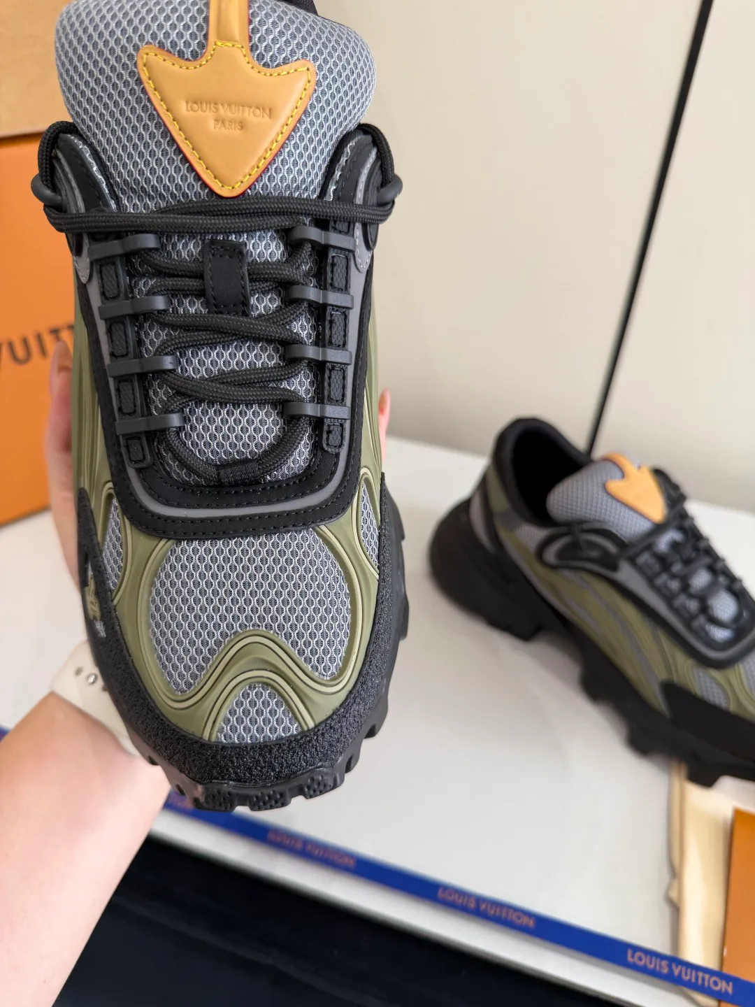 Кроссовки Мужские Louis Vuitton 11497558