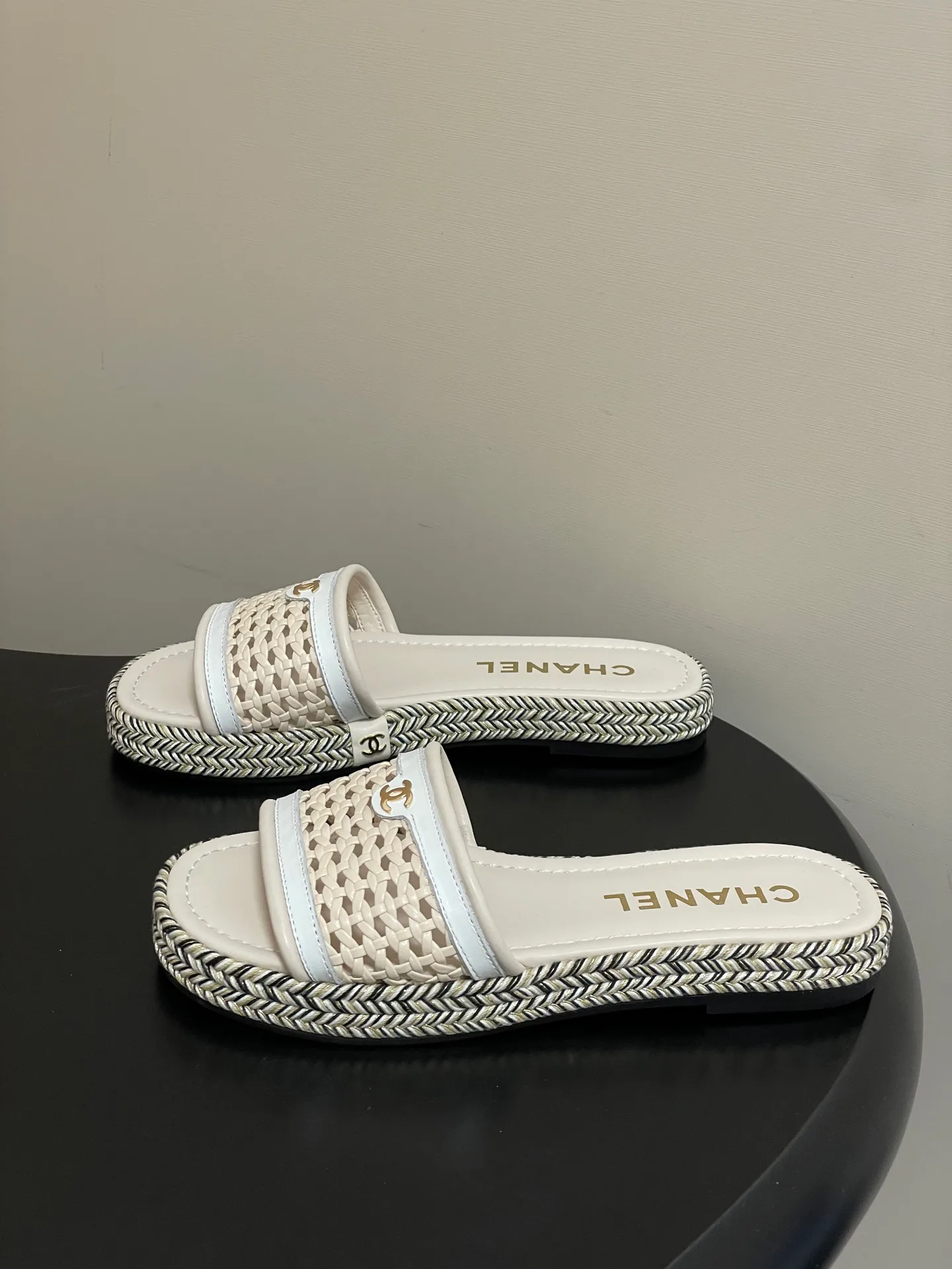 Сандалии Женские Chanel 11574060