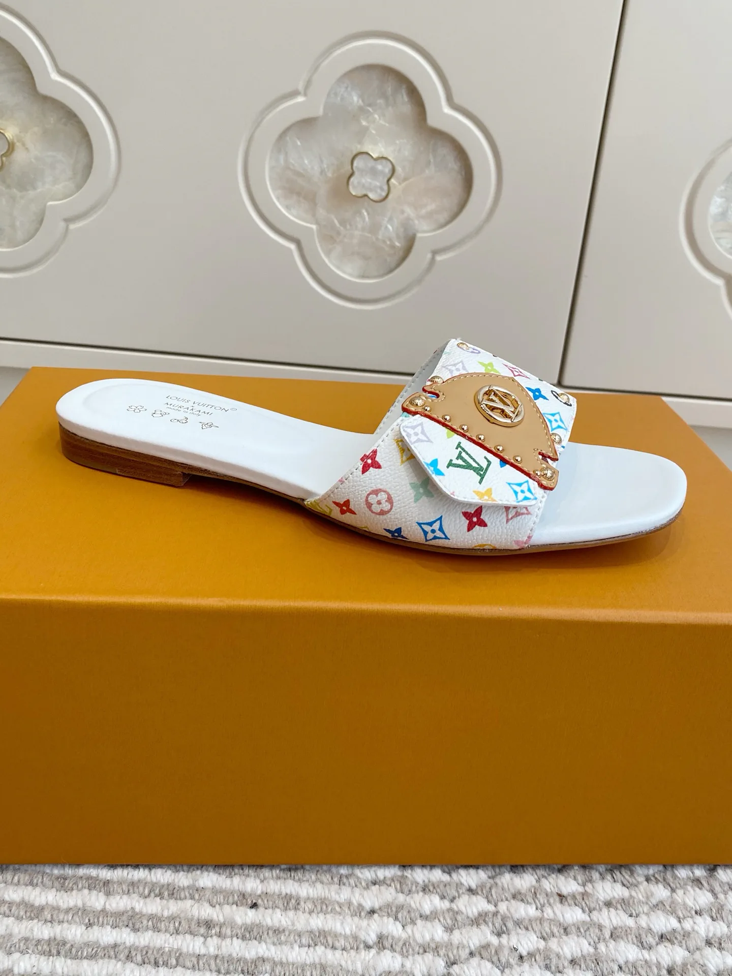 Шлепанцы Женские Louis Vuitton 12779835