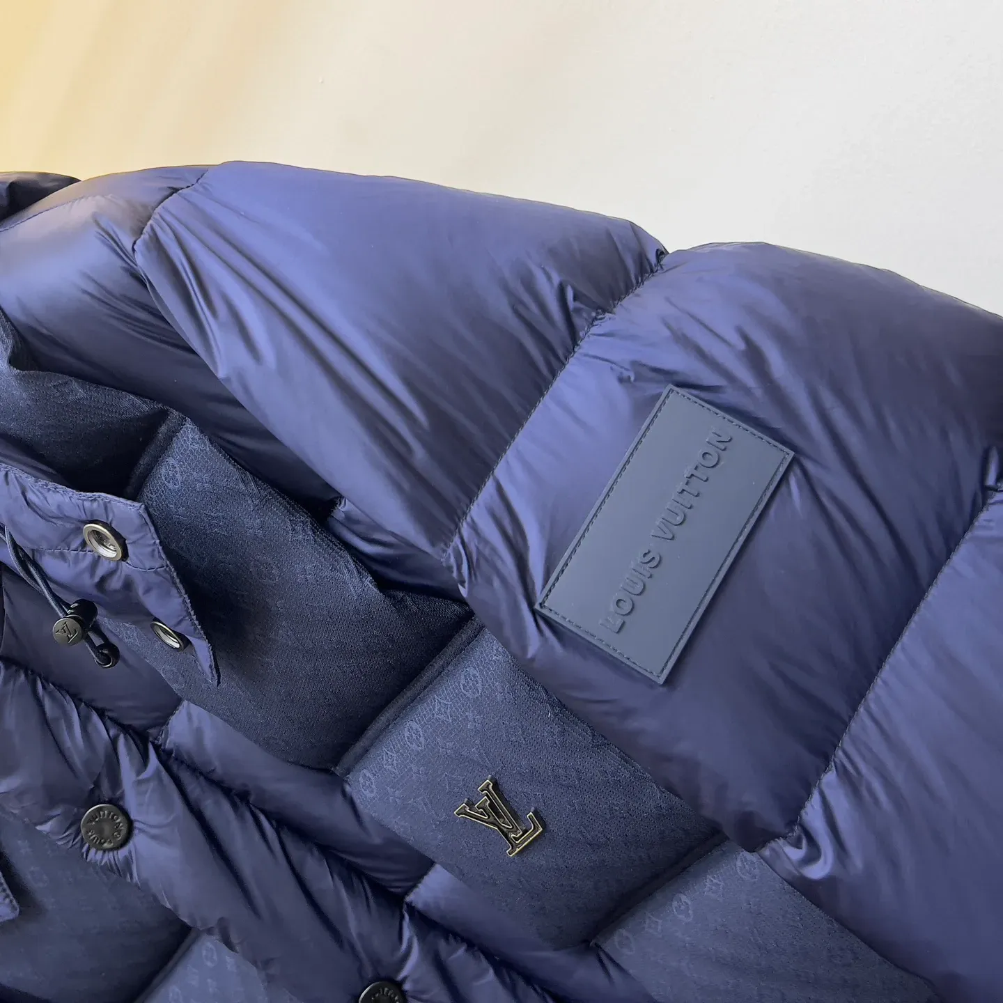 Куртки И Пуховики Женские Louis Vuitton 844155